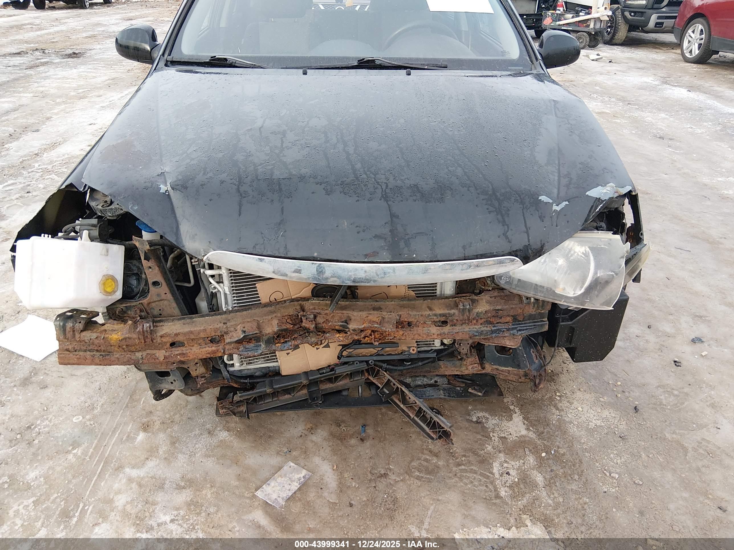 KIA SPECTRA5 image 6