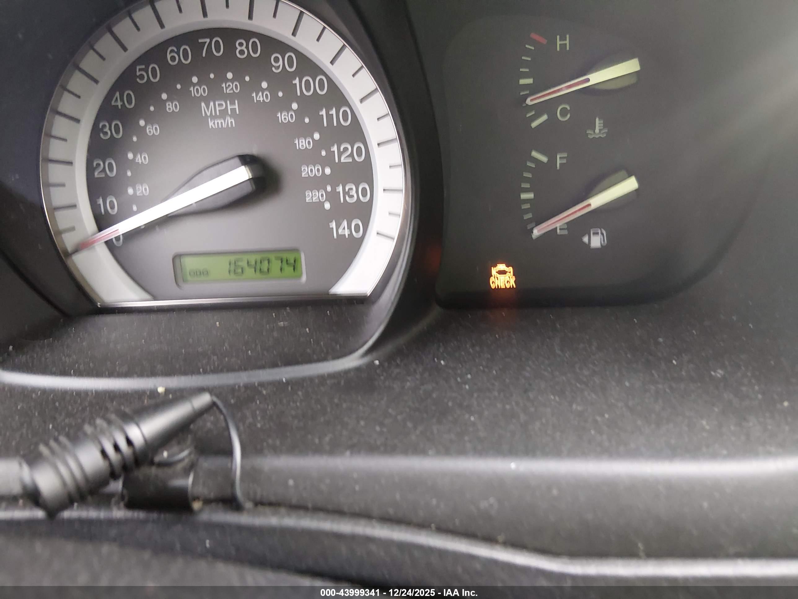 KIA SPECTRA5 image 7