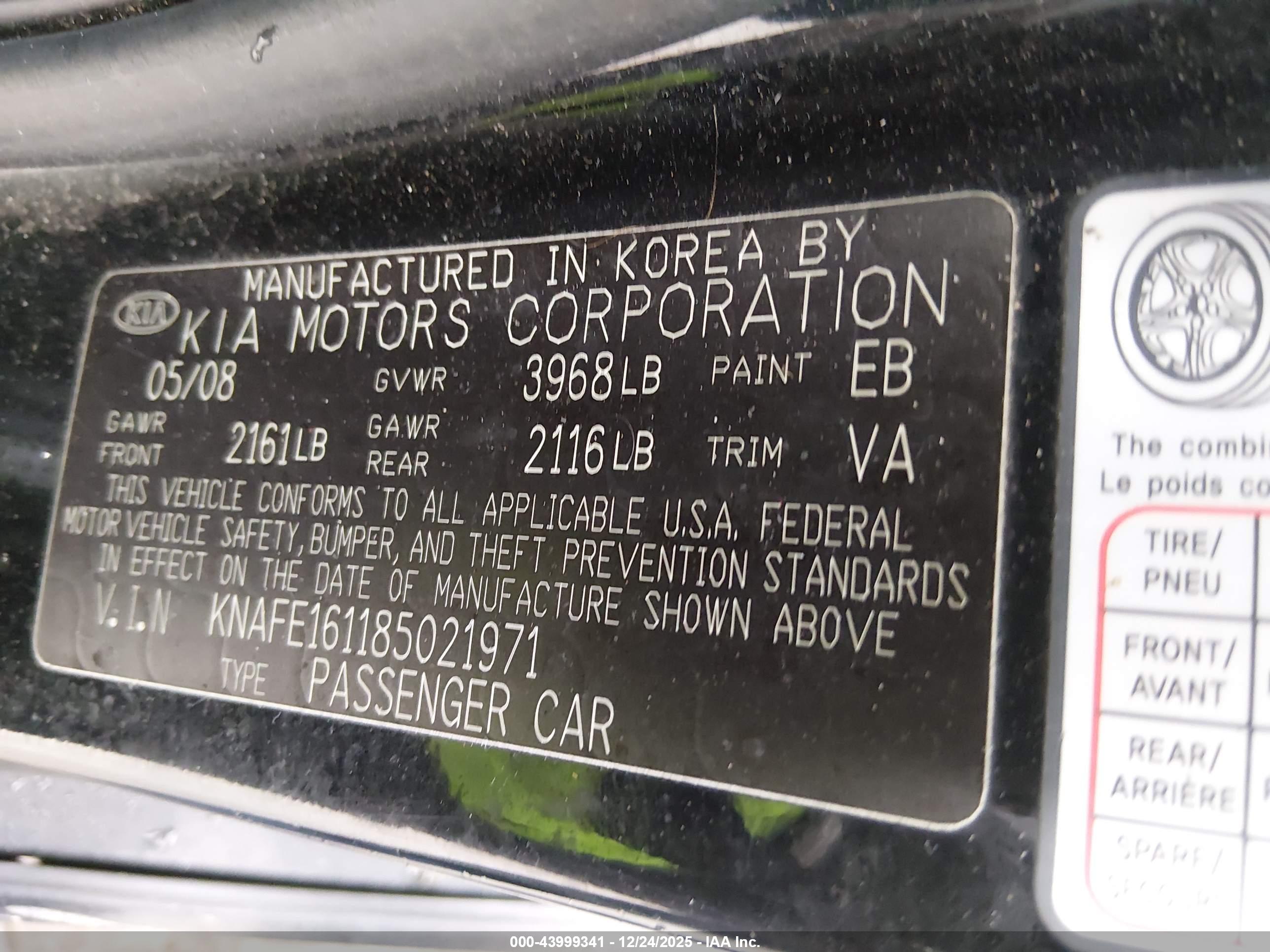 KIA SPECTRA5 image 9