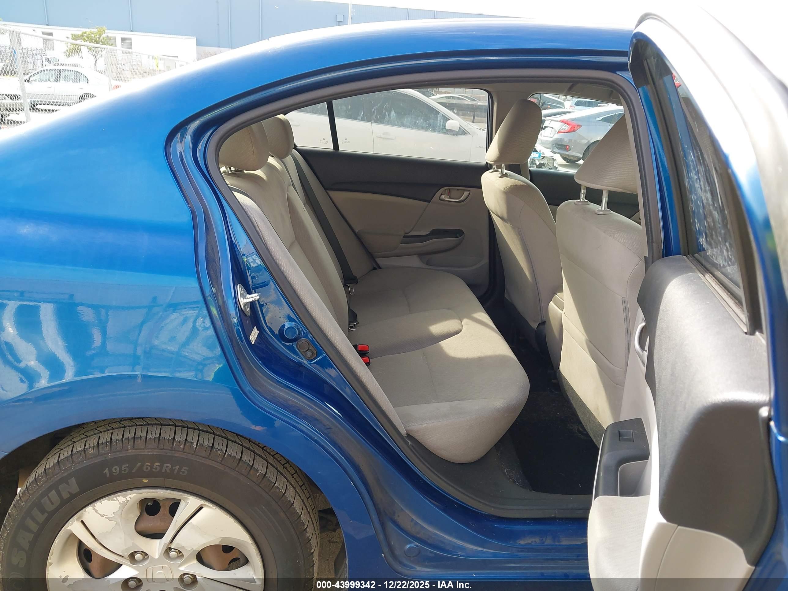 HONDA CIVIC image 8