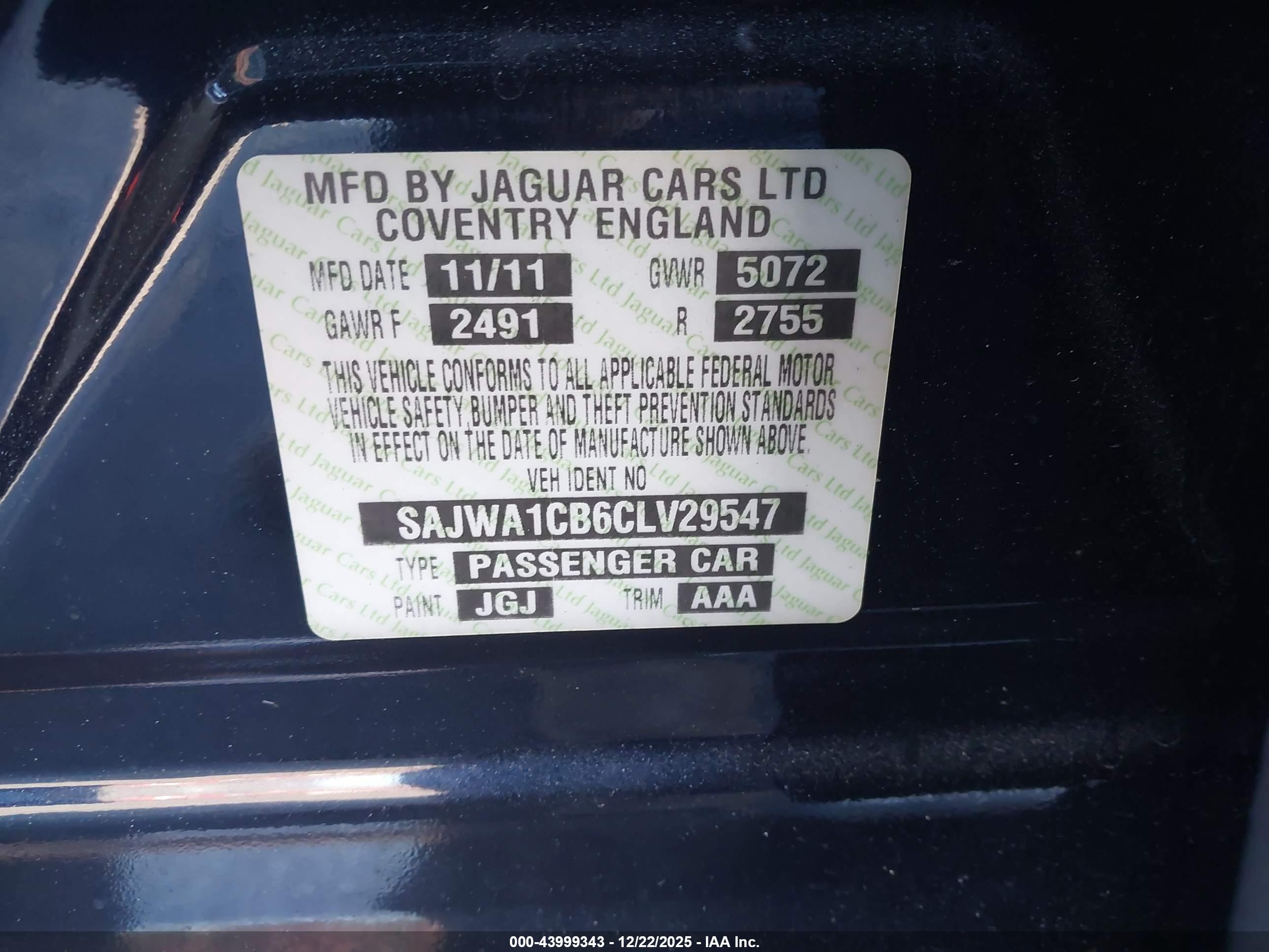 JAGUAR XJ image 9