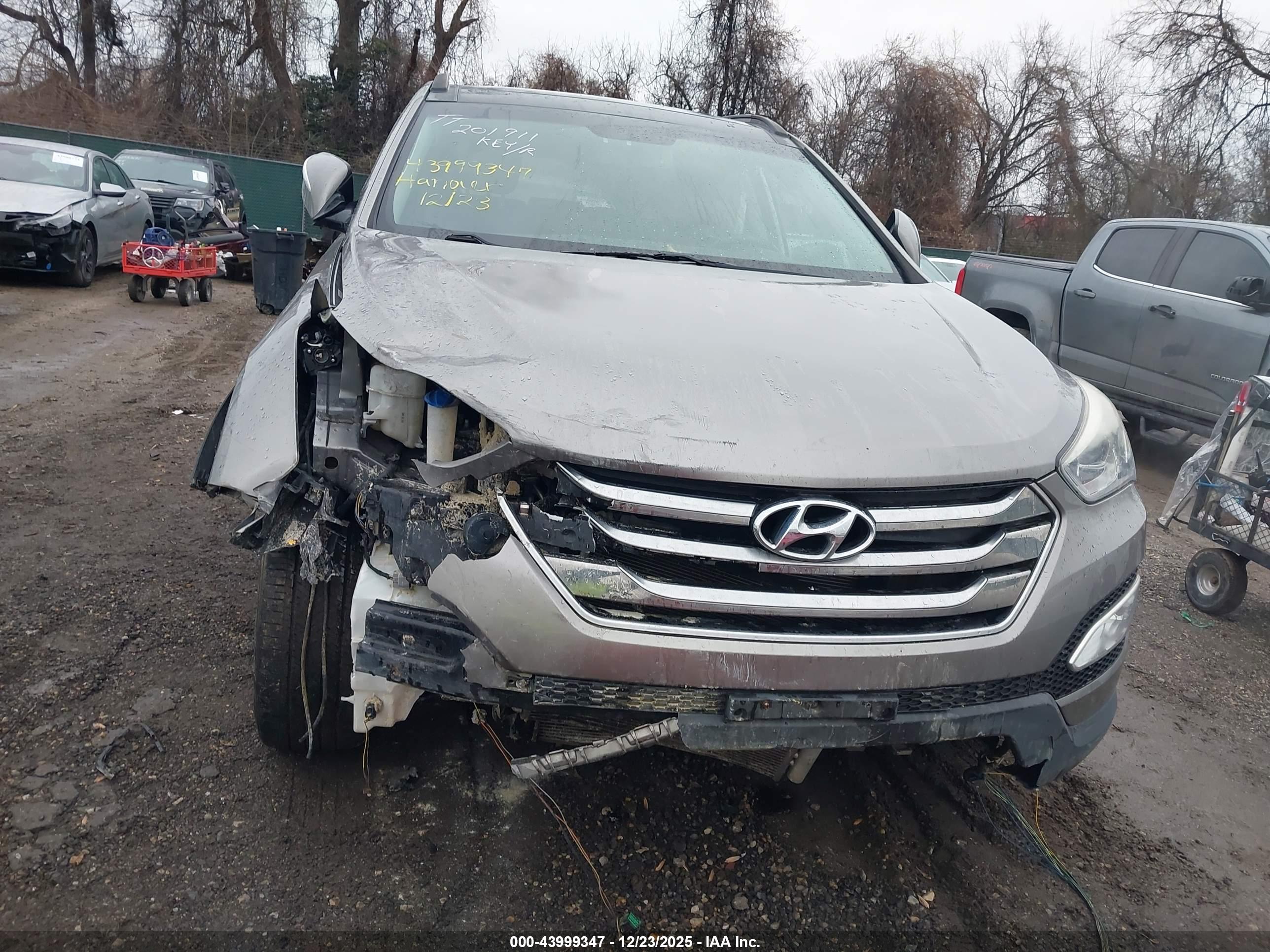HYUNDAI SANTA image 6