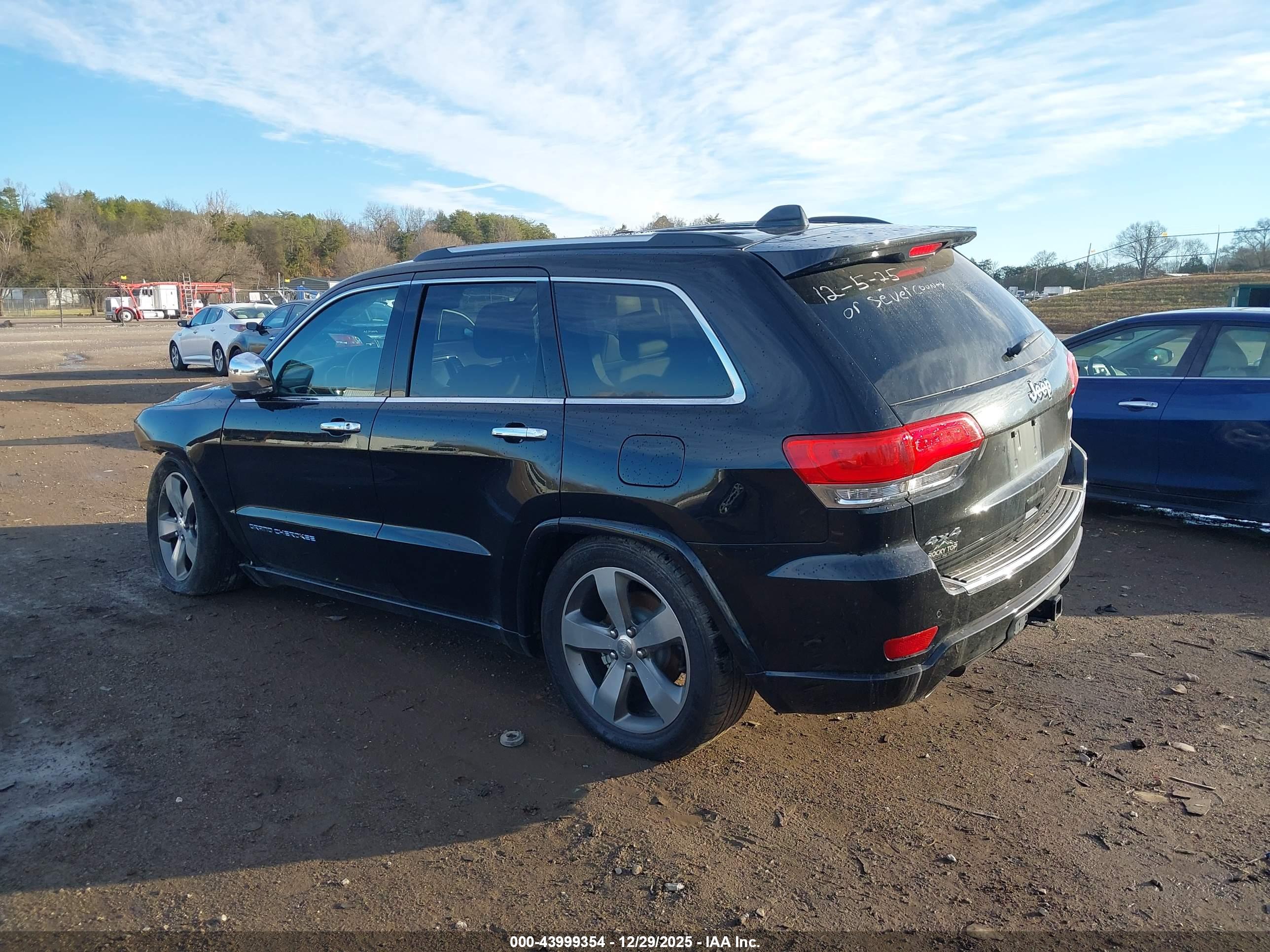 JEEP GRAND image 3