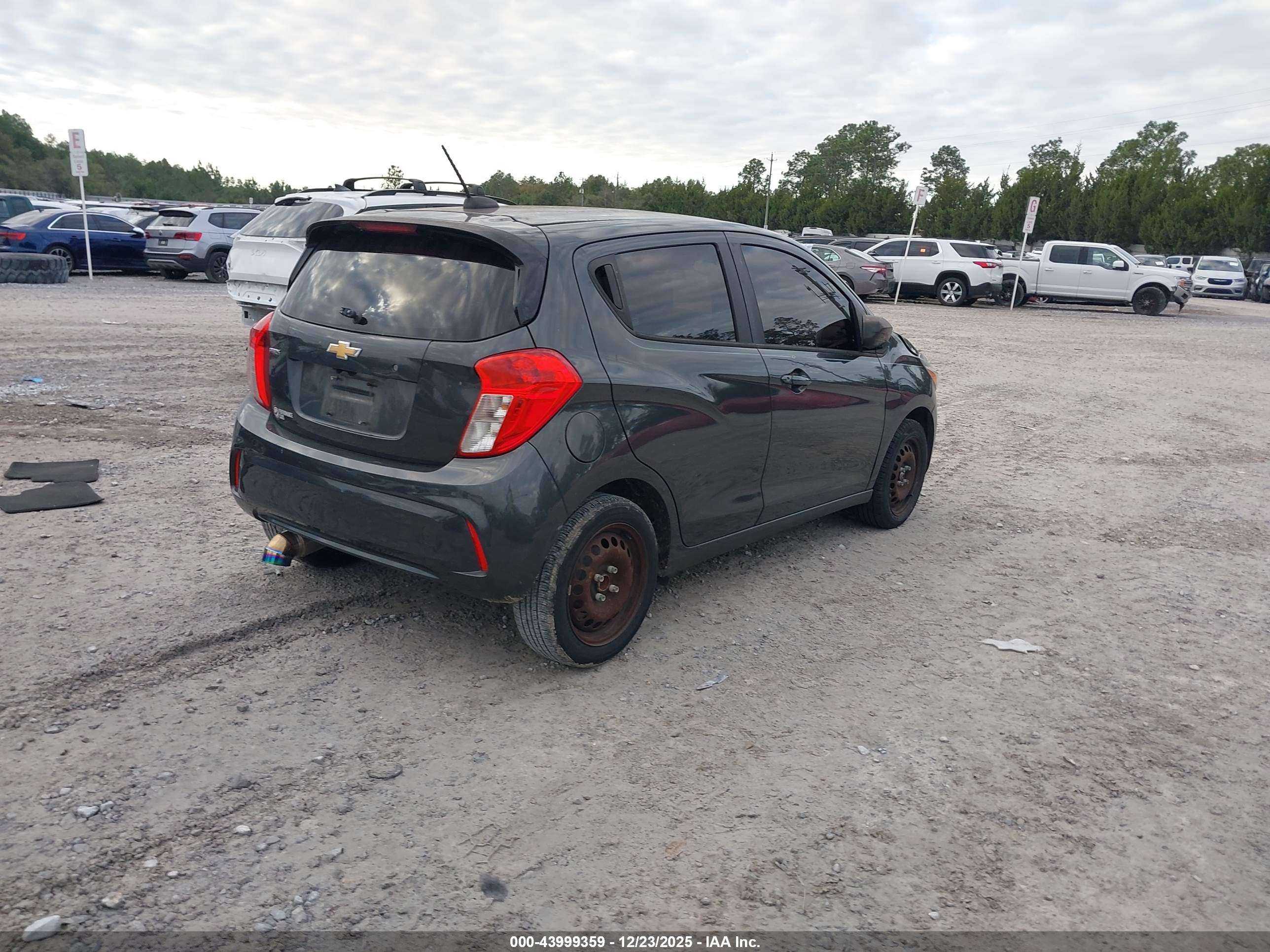 CHEVROLET SPARK image 4