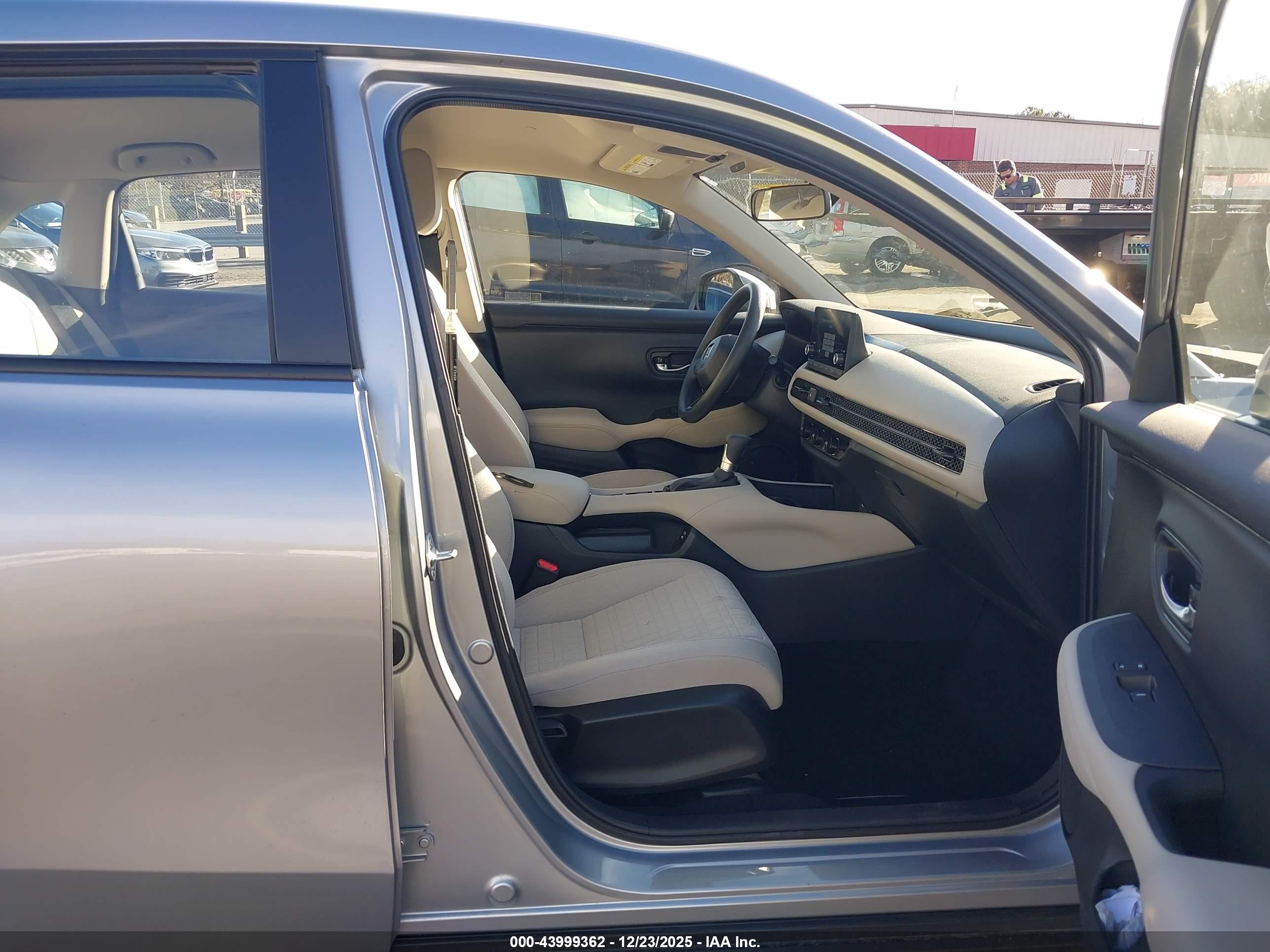 HONDA HR-V image 5