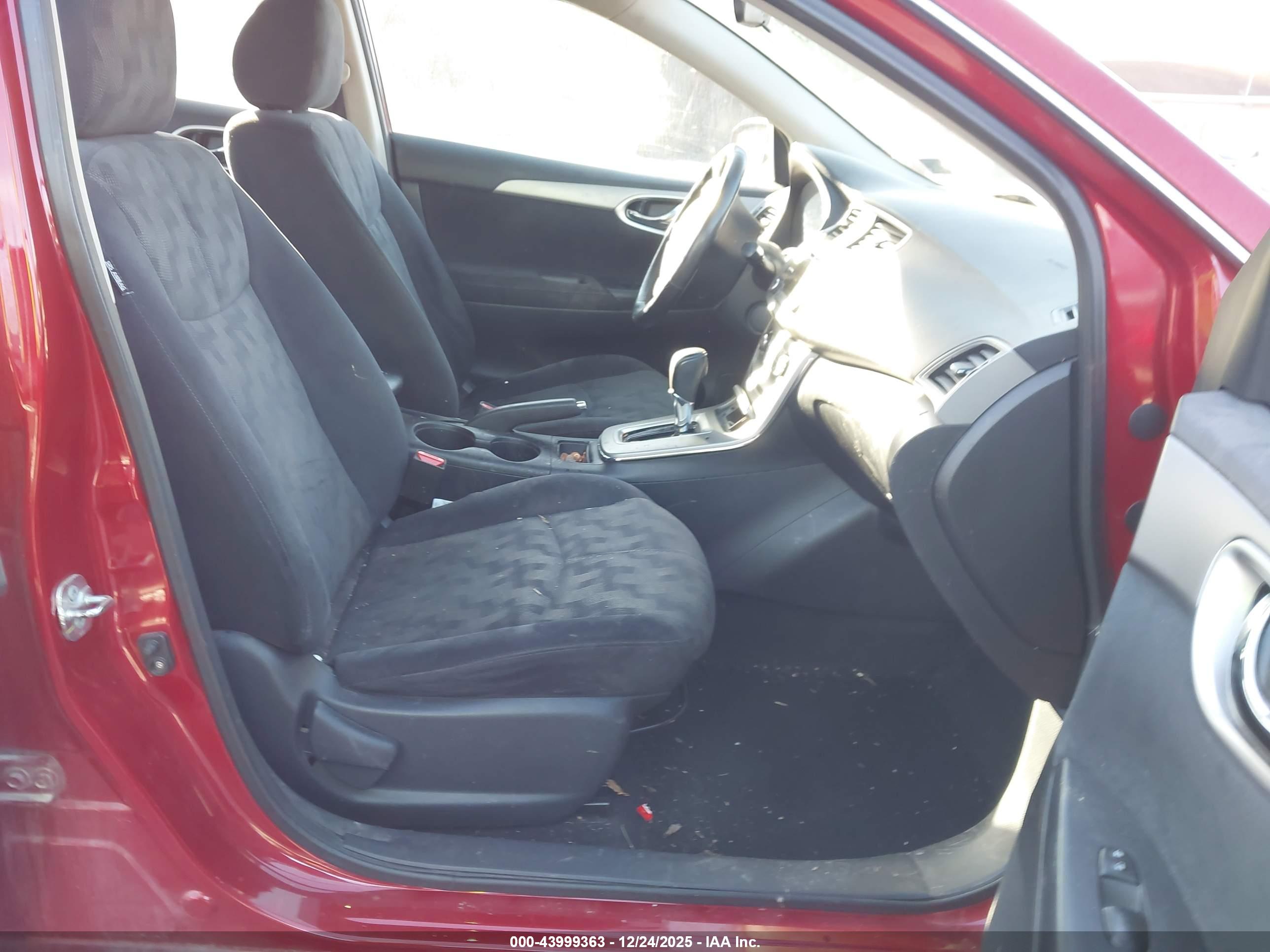NISSAN SENTRA image 5