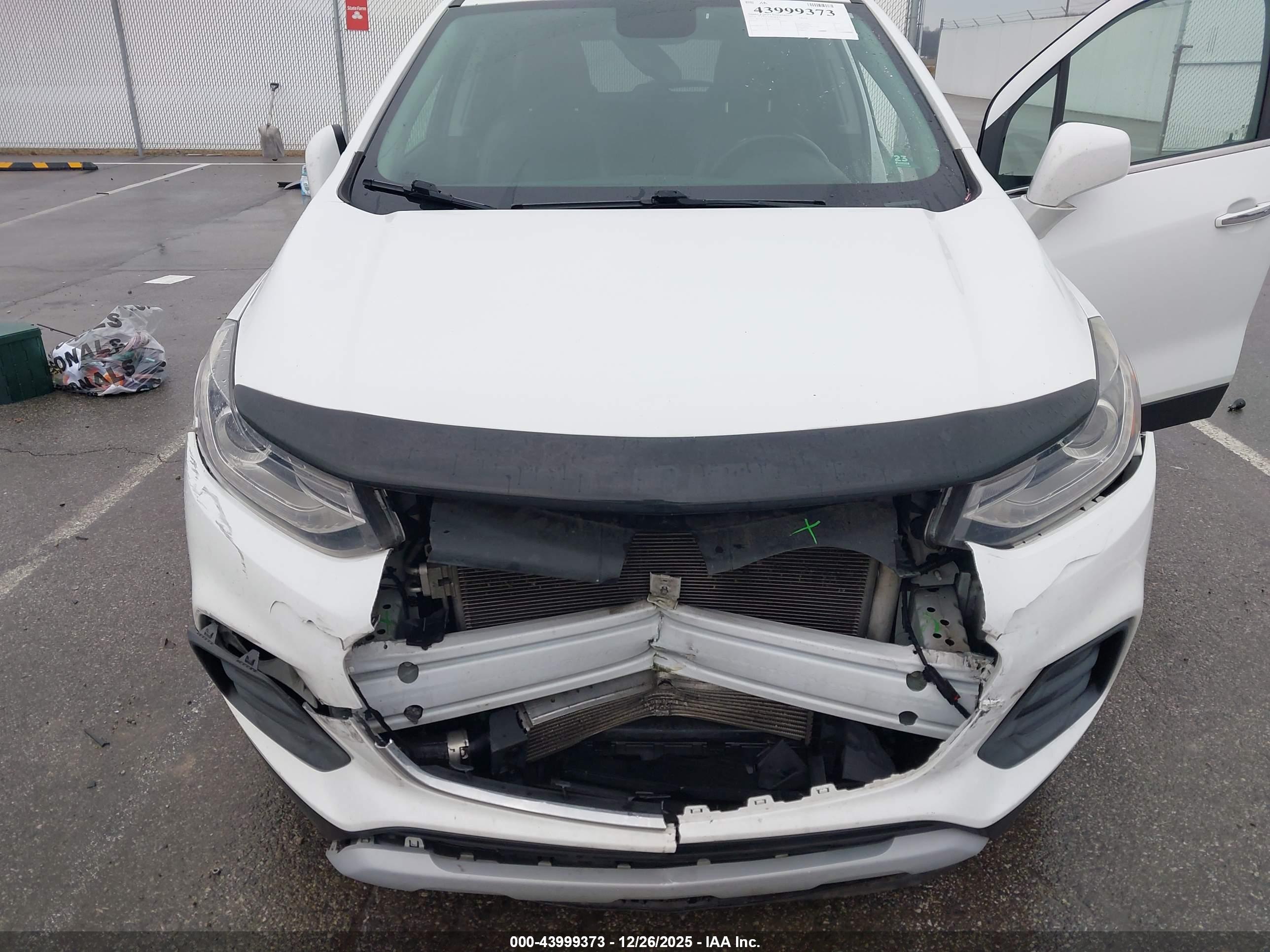 CHEVROLET TRAX image 6