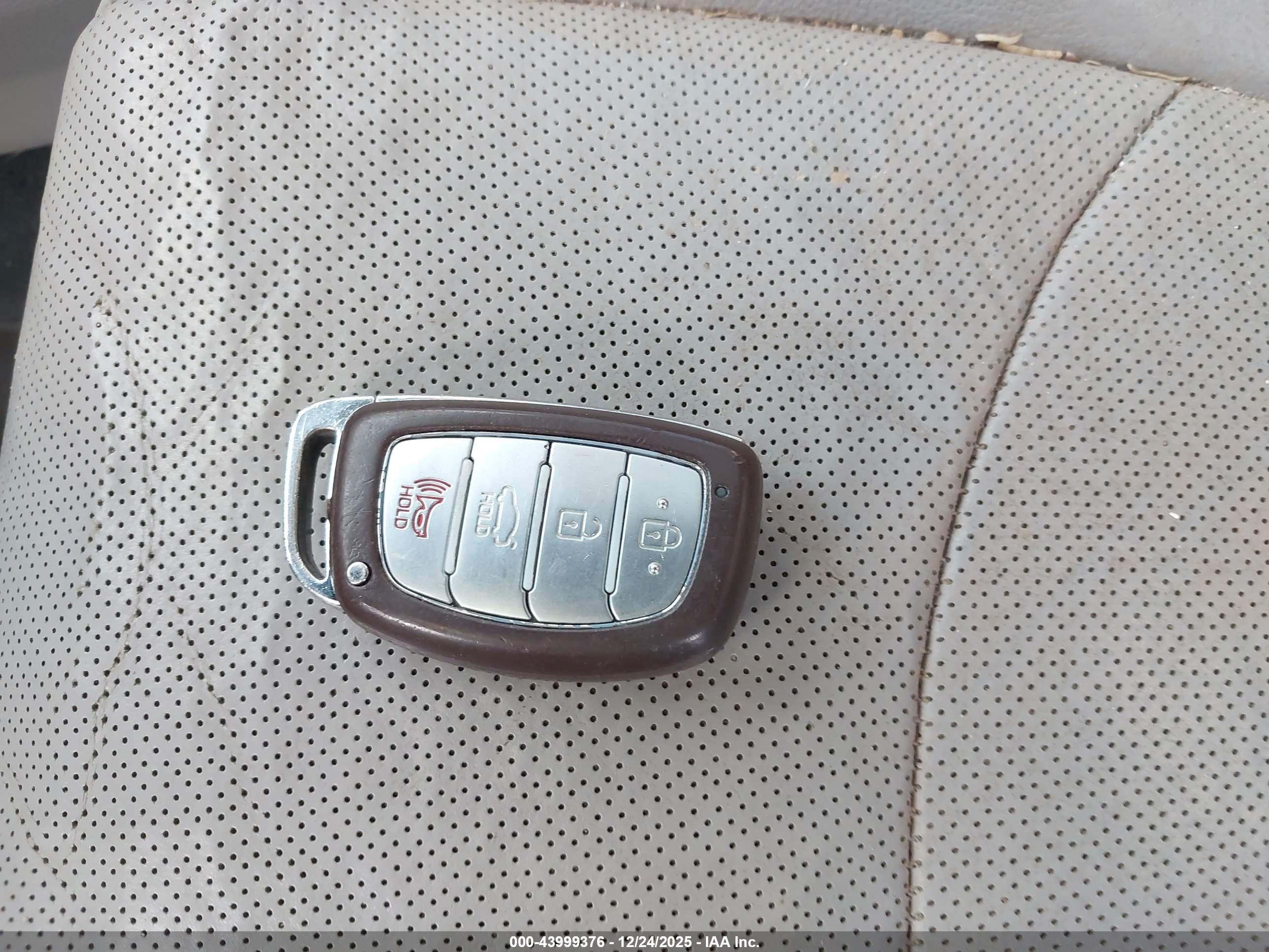 HYUNDAI SONATA image 11