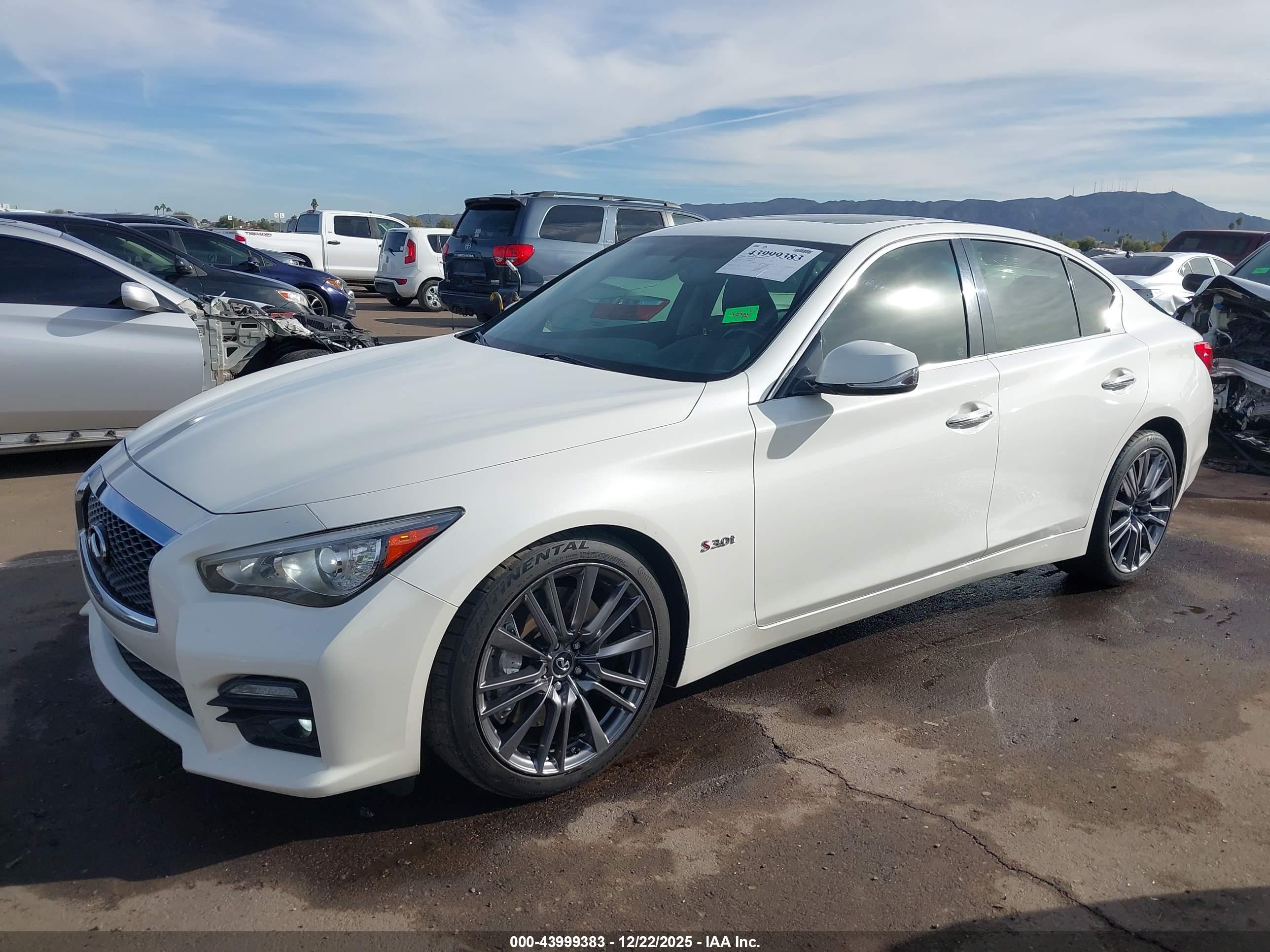 INFINITI Q50 image 2