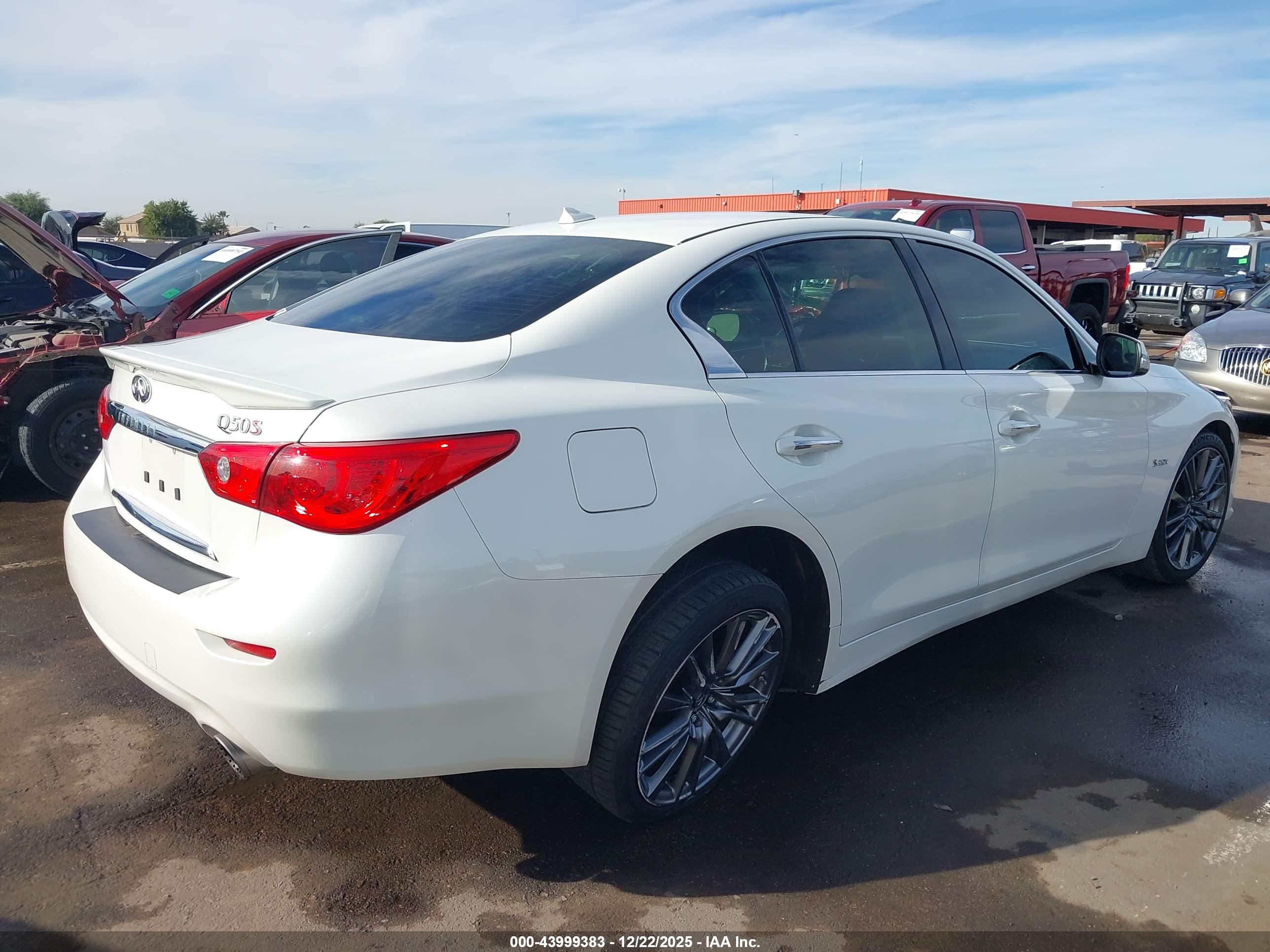 INFINITI Q50 image 6
