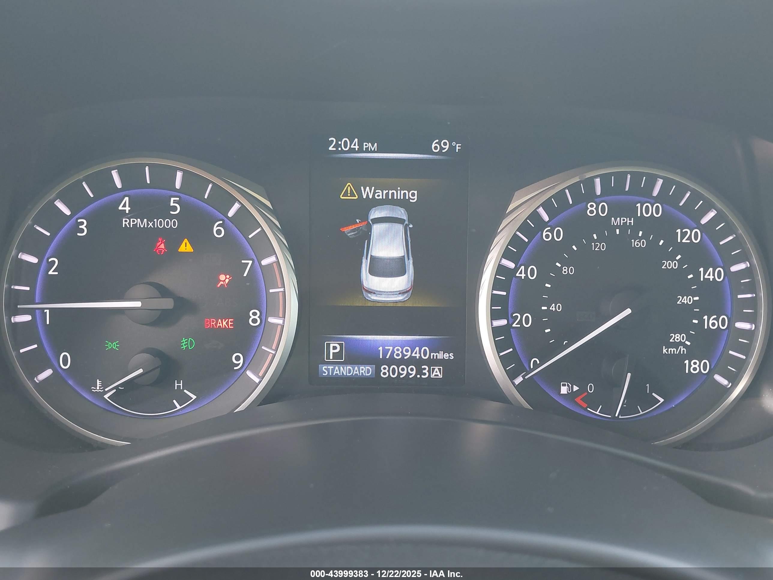 INFINITI Q50 image 7