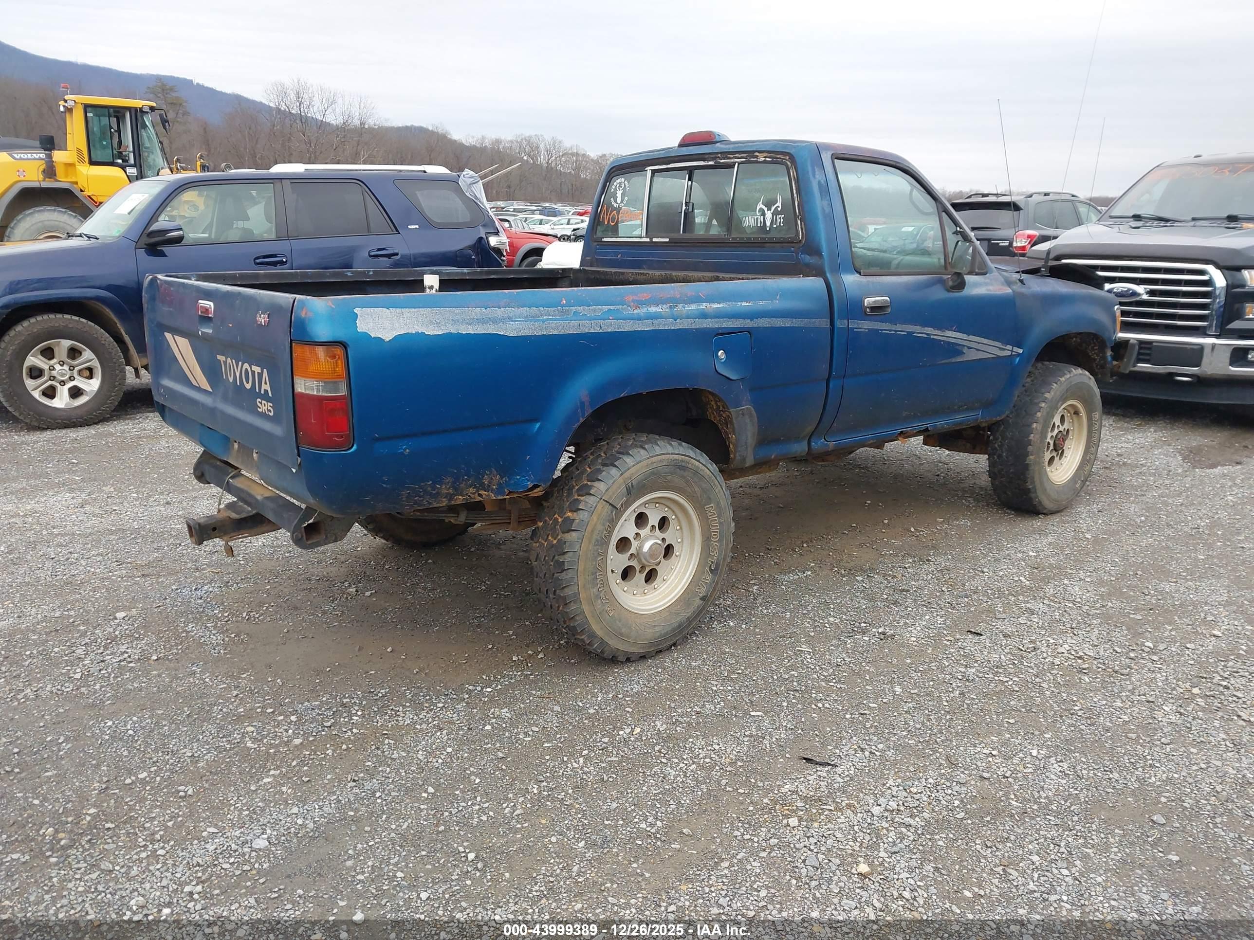 TOYOTA PICKUP image 4