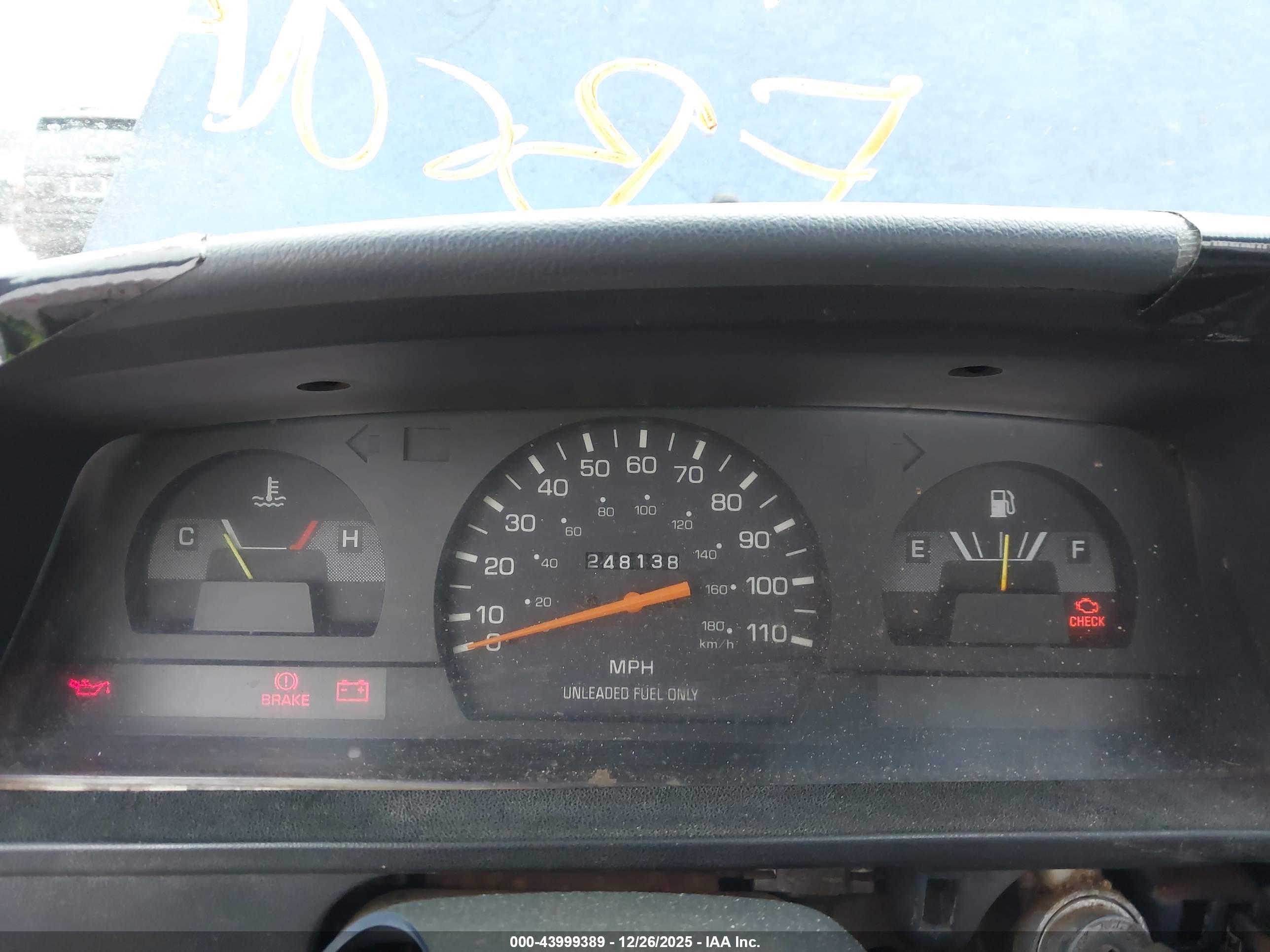 TOYOTA PICKUP image 7
