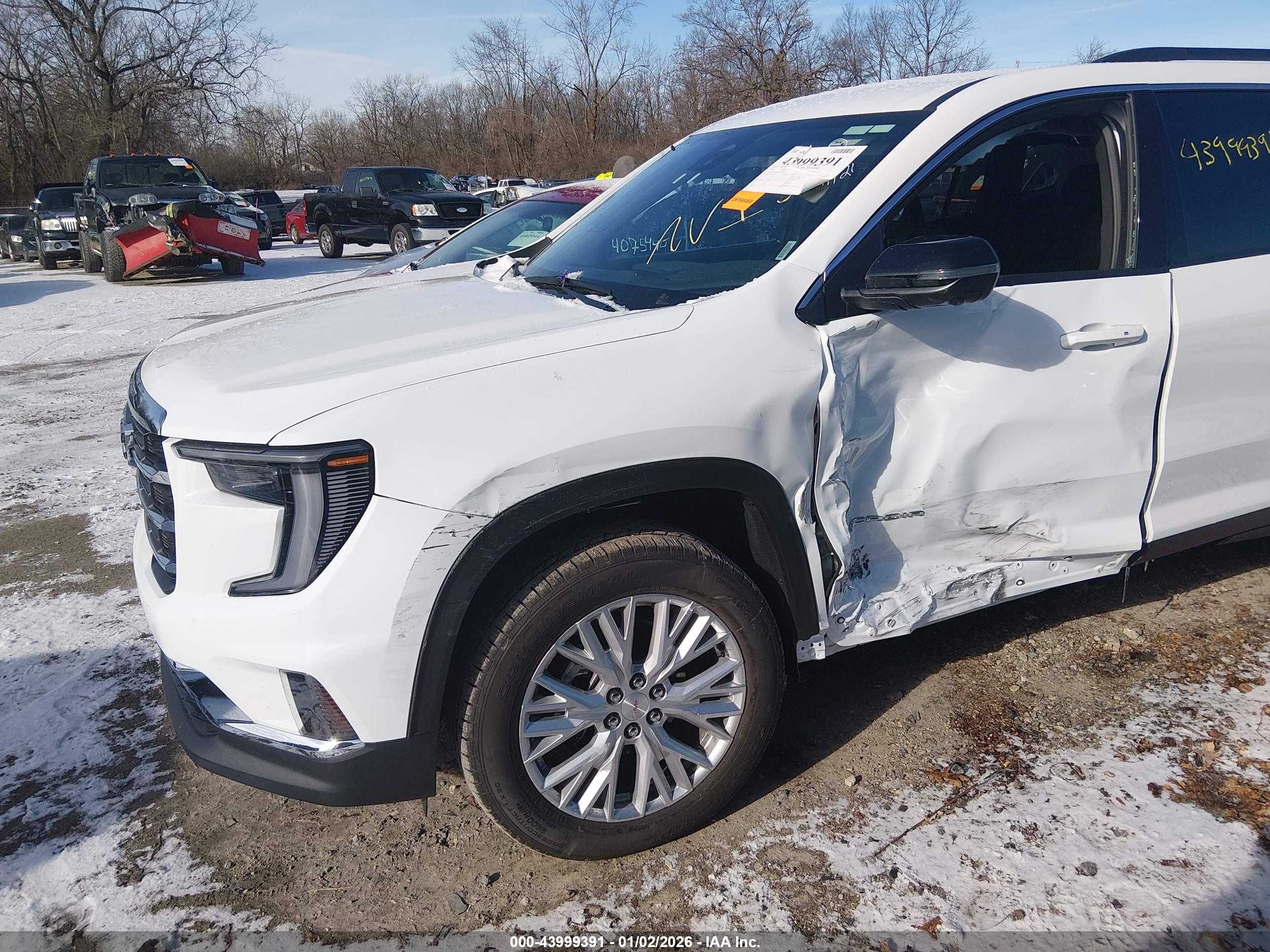 GMC ACADIA image 6