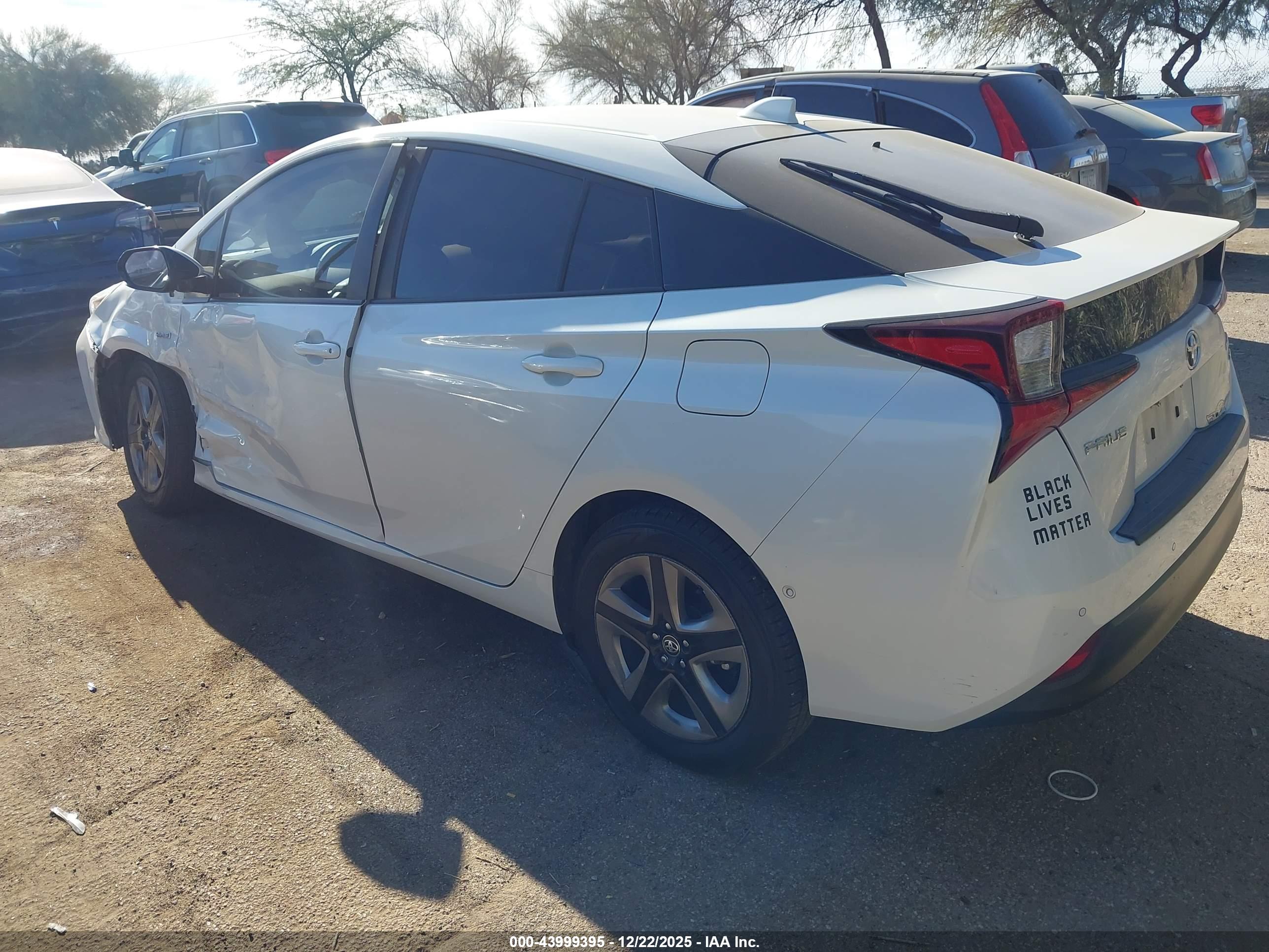 TOYOTA PRIUS image 3