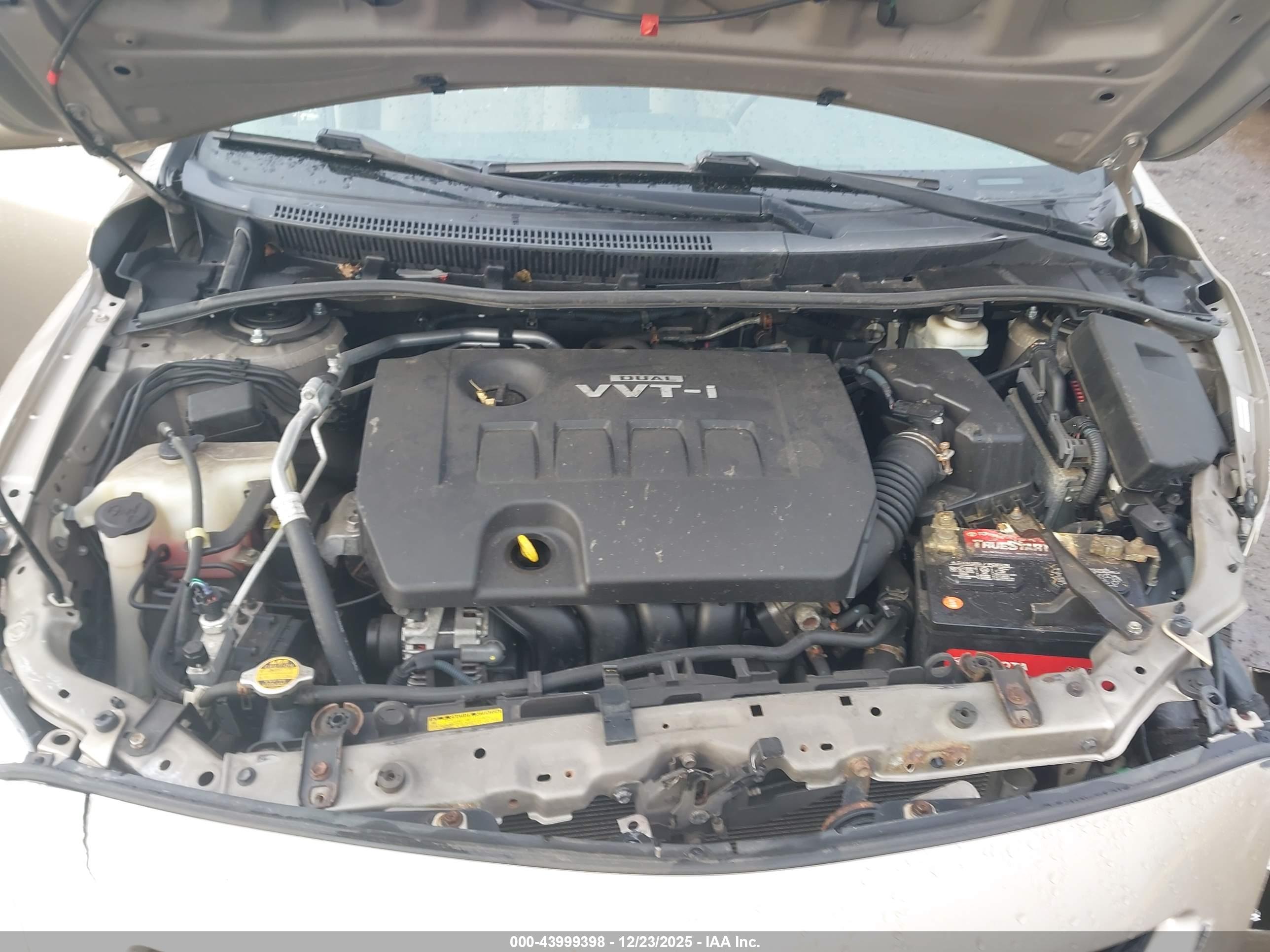 TOYOTA COROLLA image 10