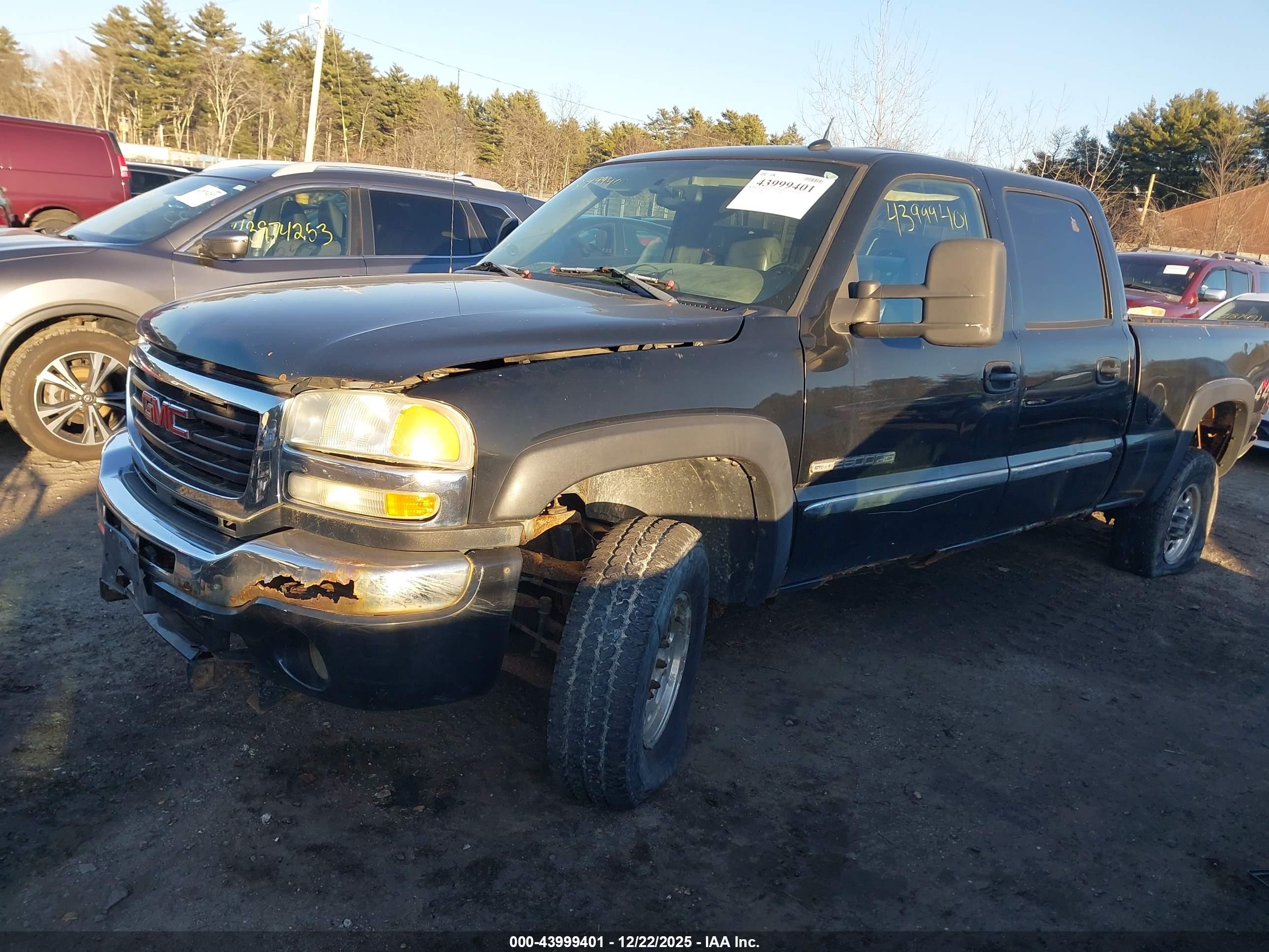 GMC SIERRA image 2