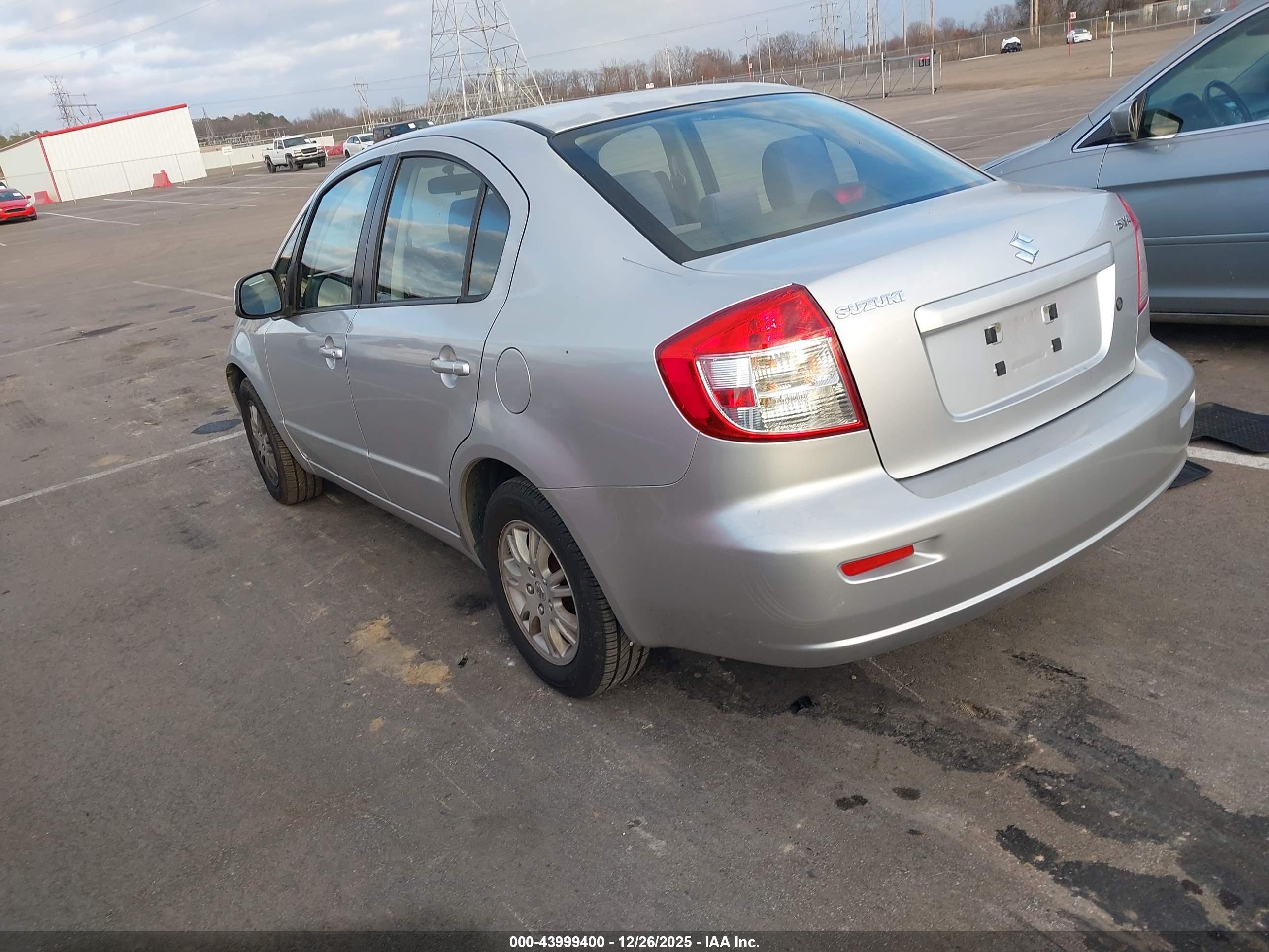 SUZUKI SX4 image 3