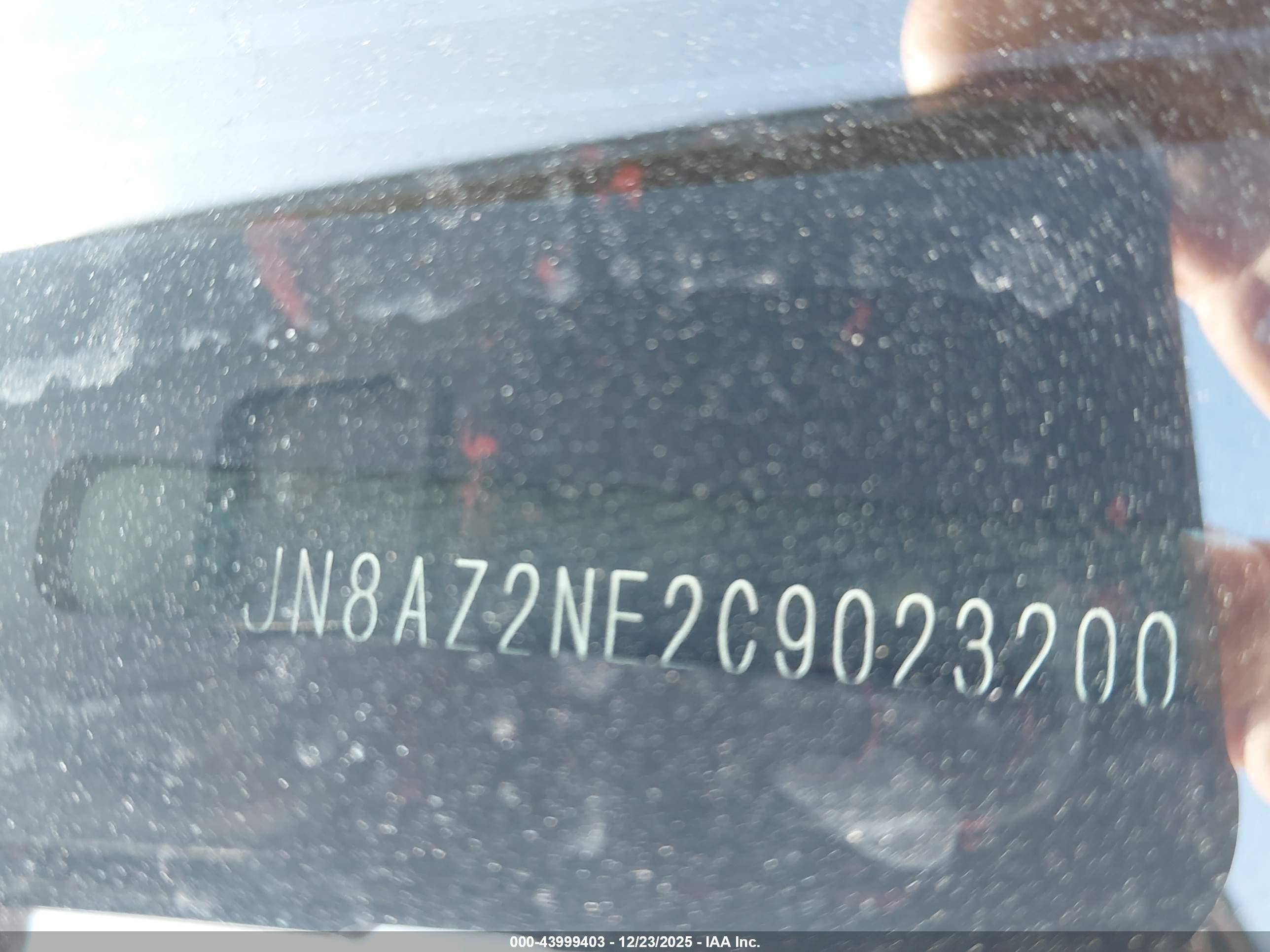 INFINITI QX56 image 9