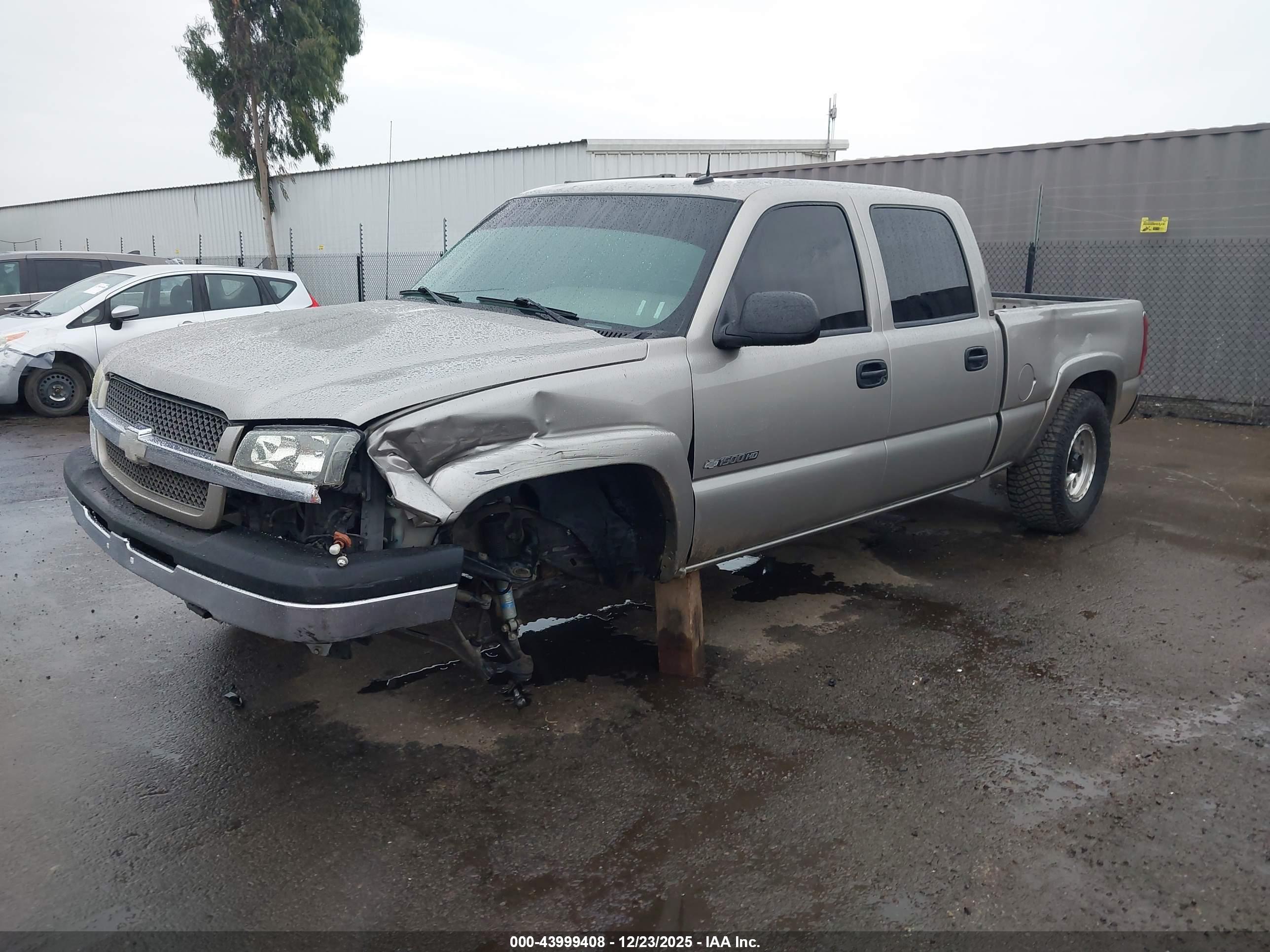 CHEVROLET SILVERADO image 2