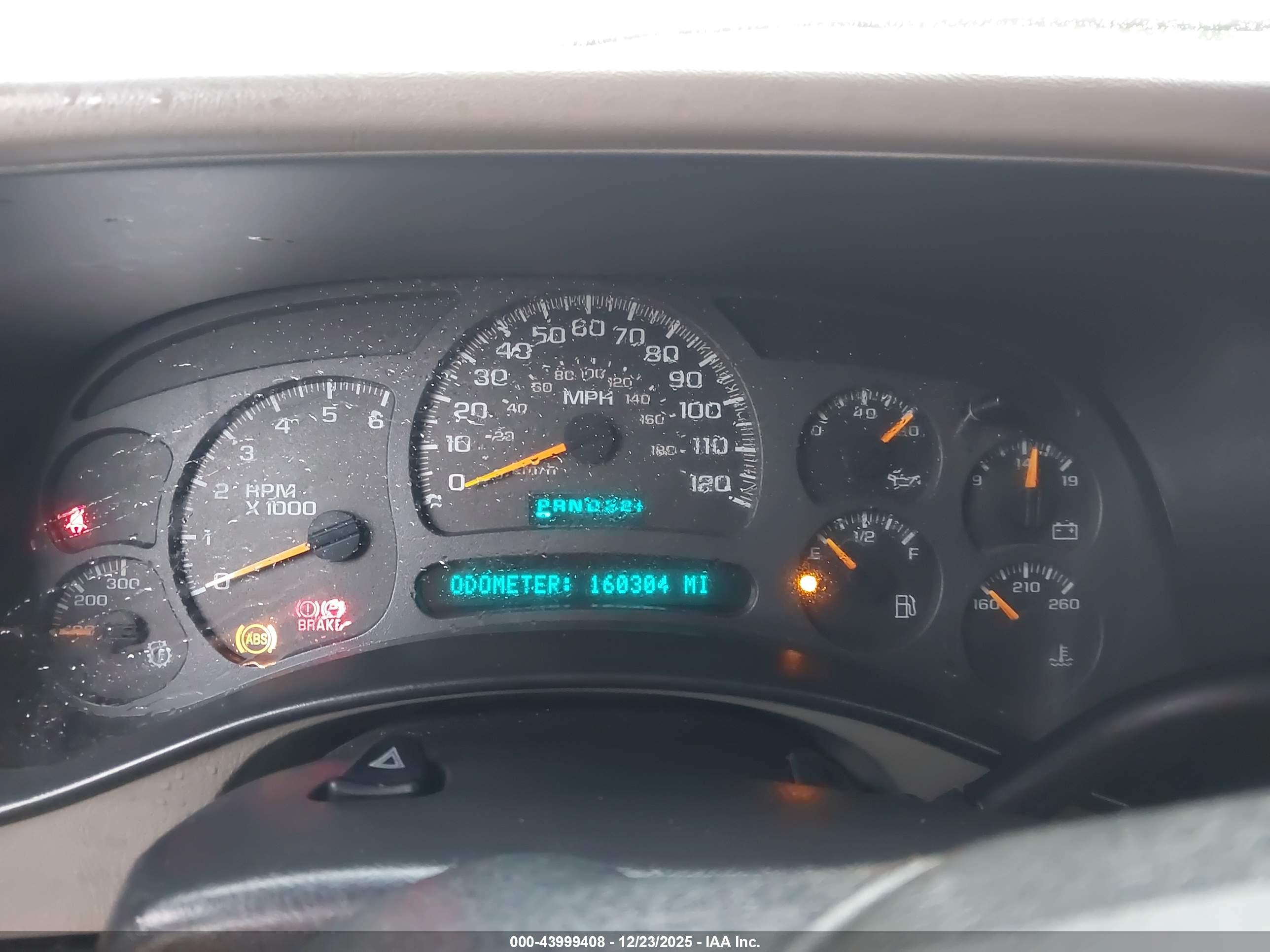 CHEVROLET SILVERADO image 7