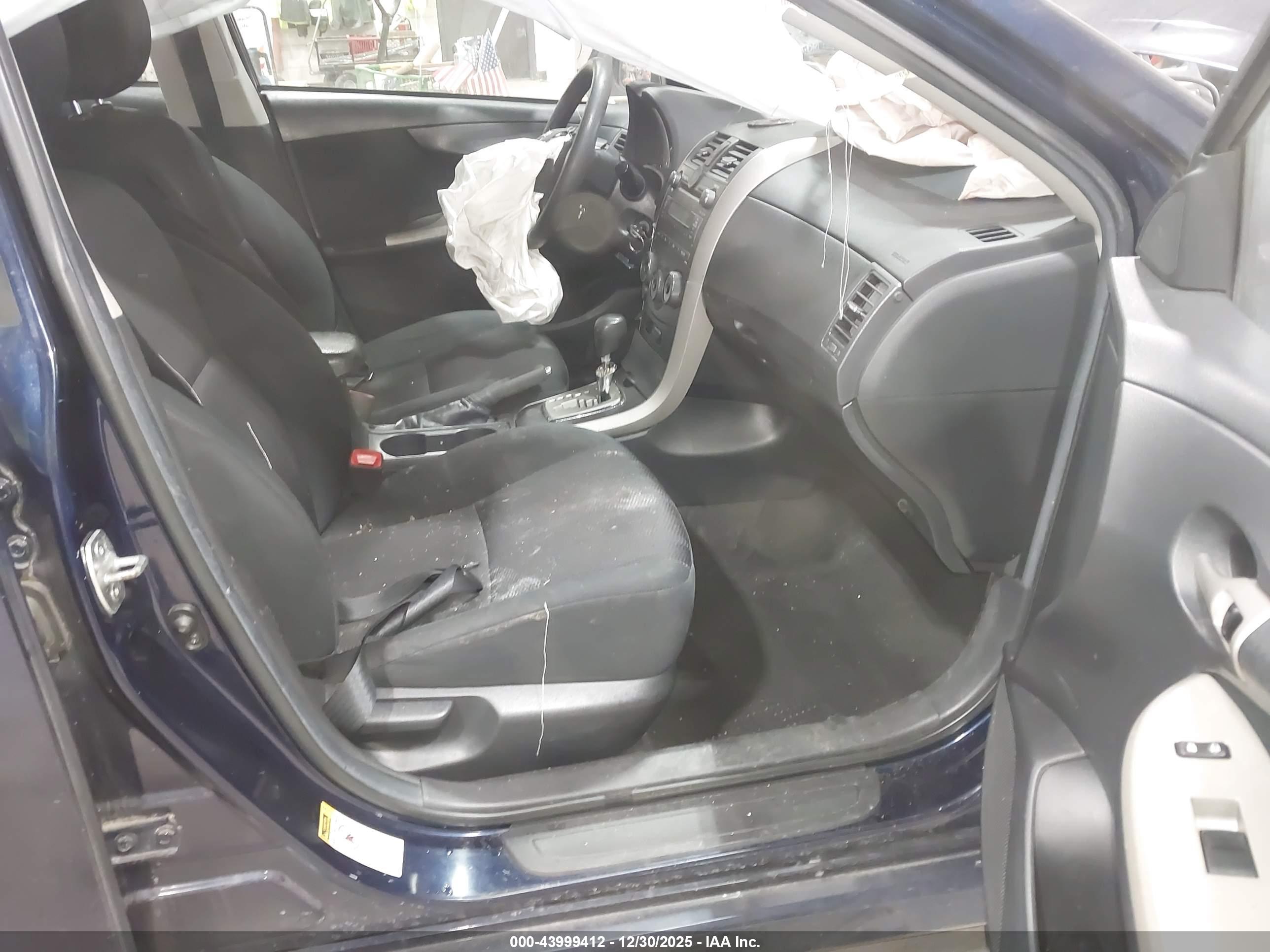 TOYOTA COROLLA image 5