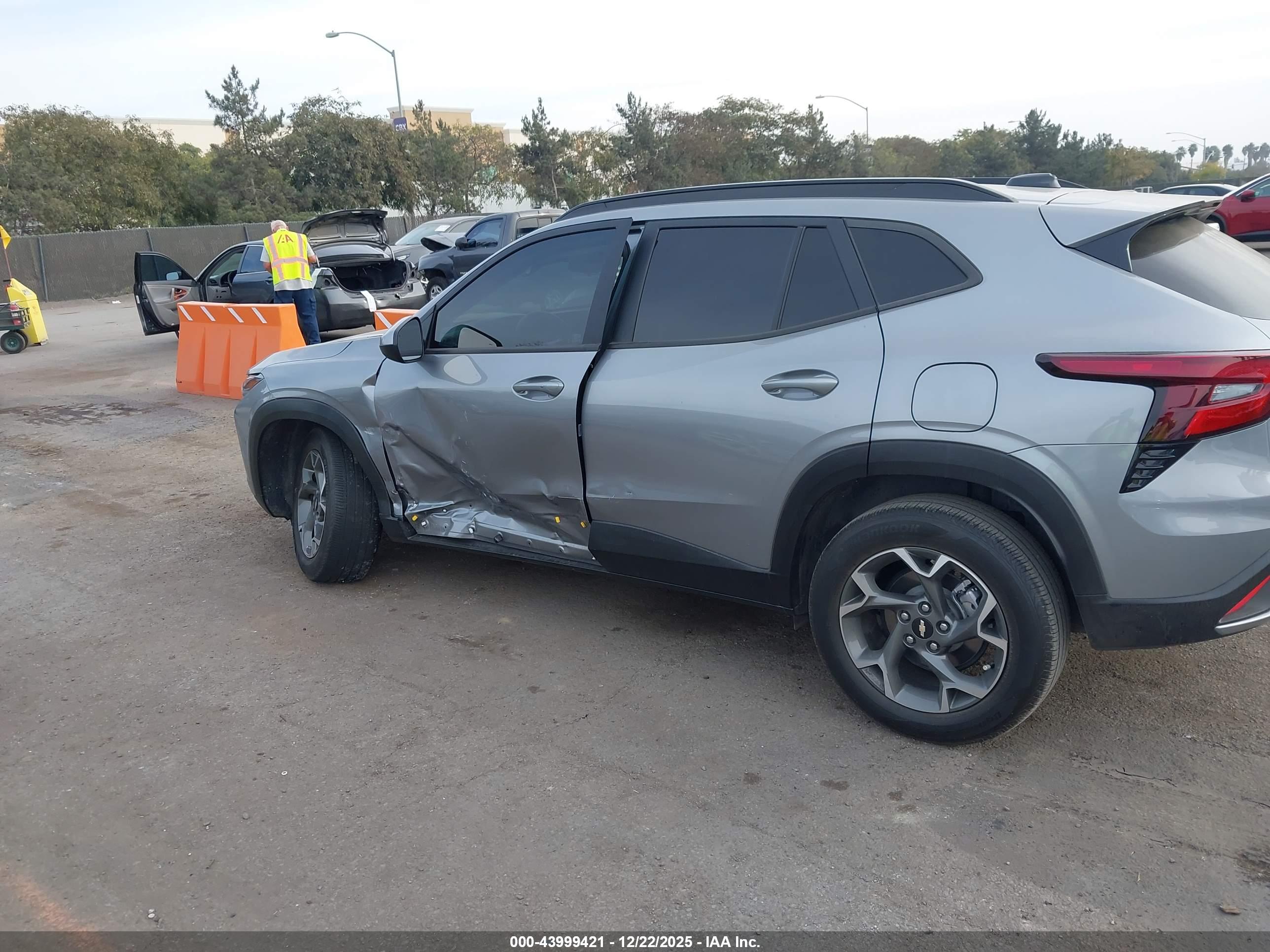 CHEVROLET TRAX image 6