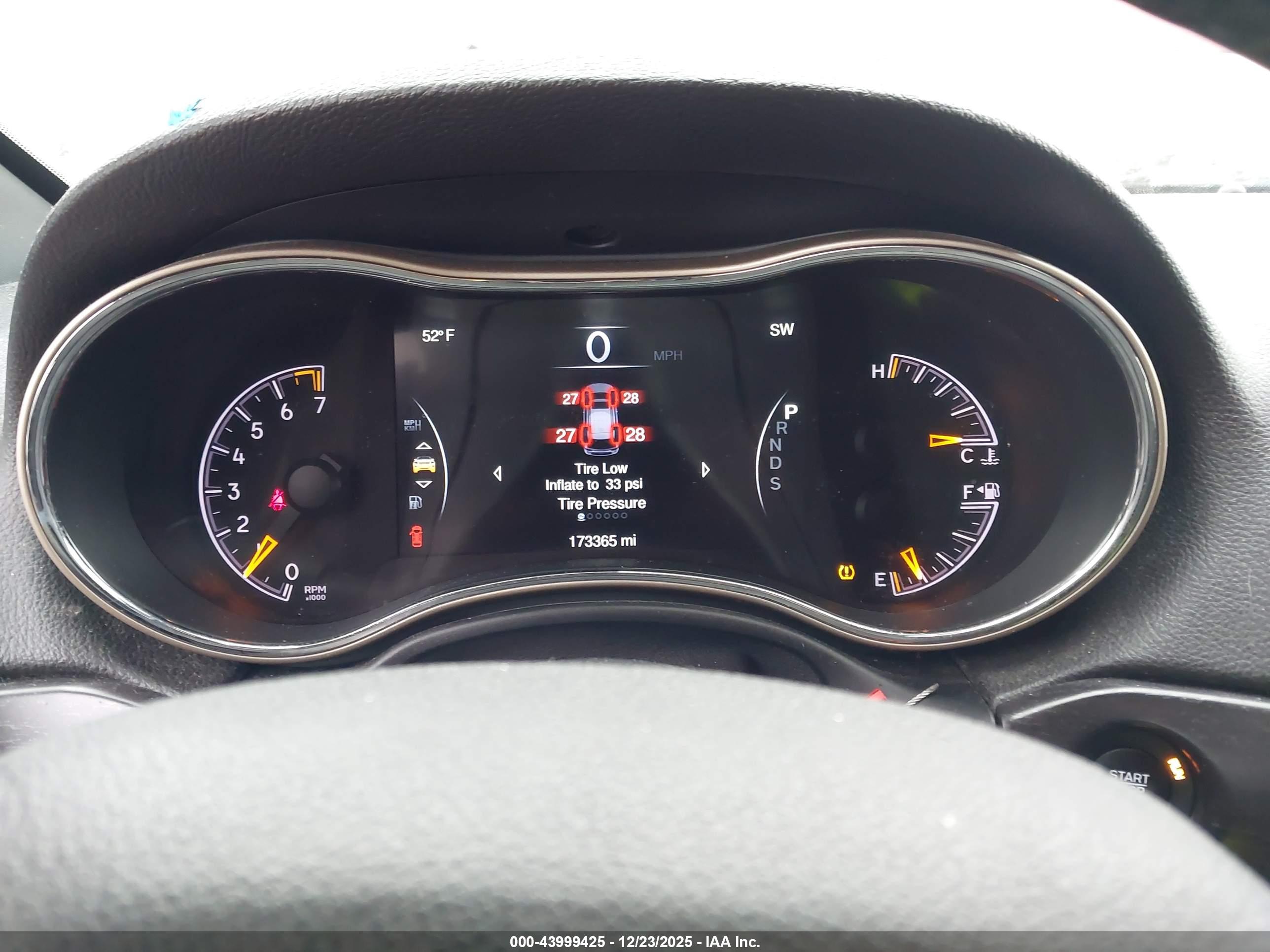 JEEP GRAND image 7