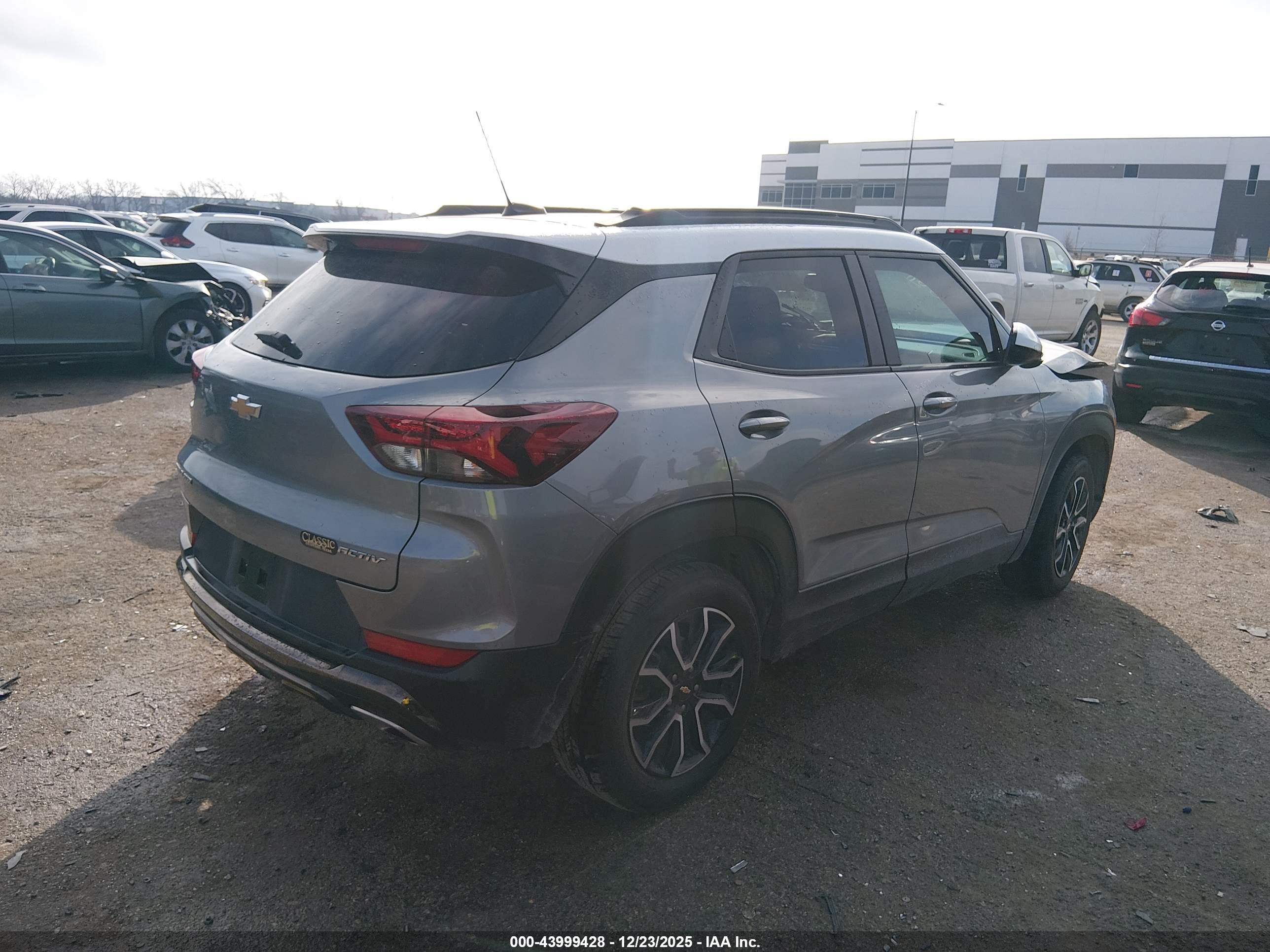 CHEVROLET TRAILBLAZER image 4