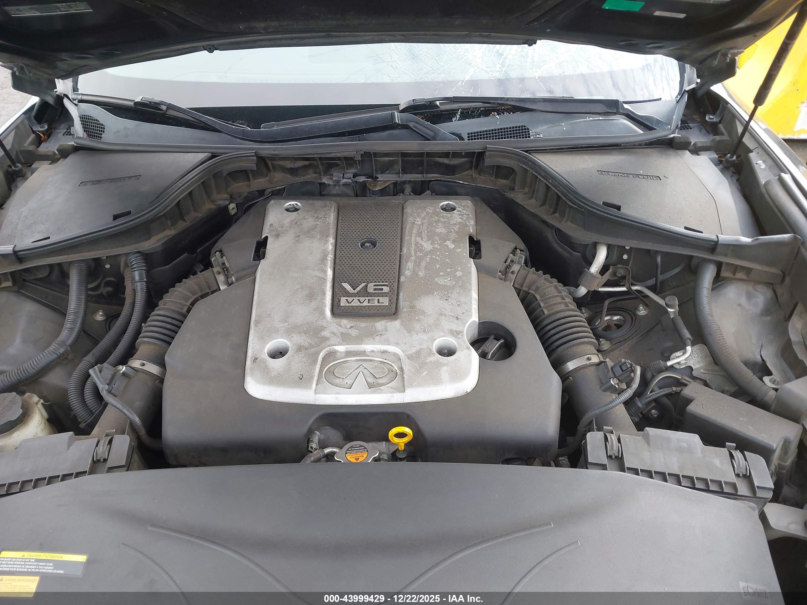 INFINITI M37 image 10