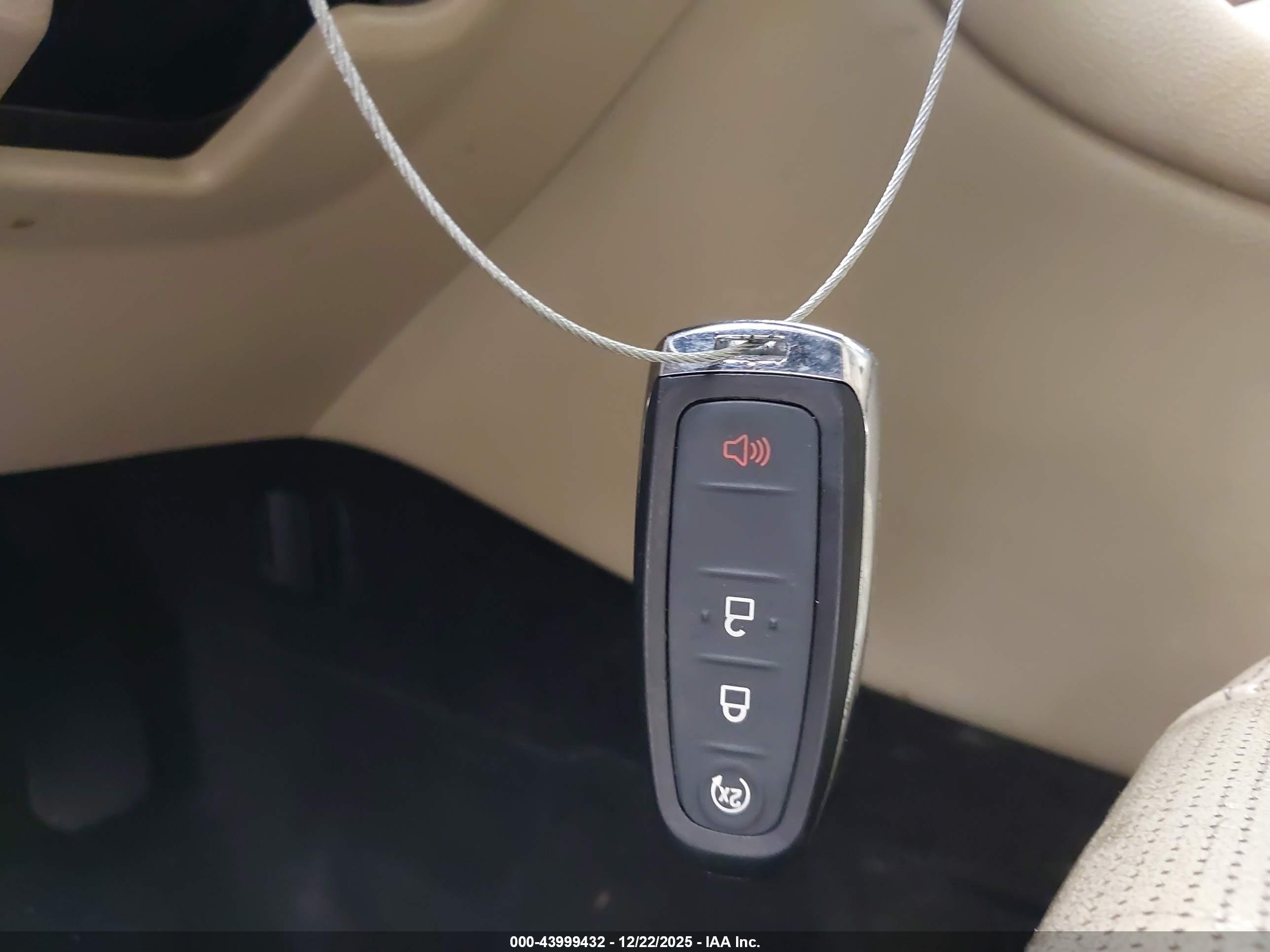 FORD TAURUS image 11