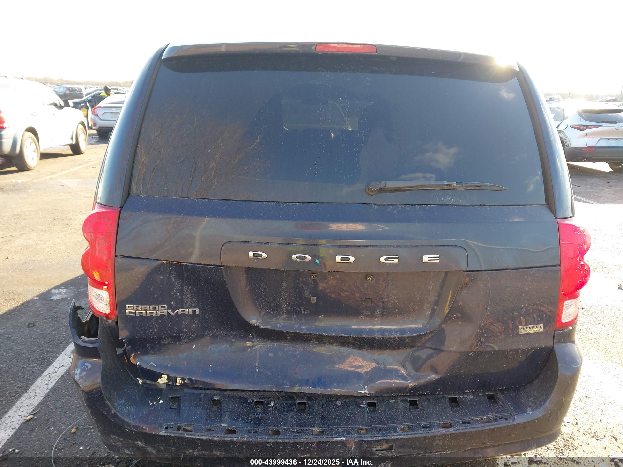 DODGE GRAND image 6