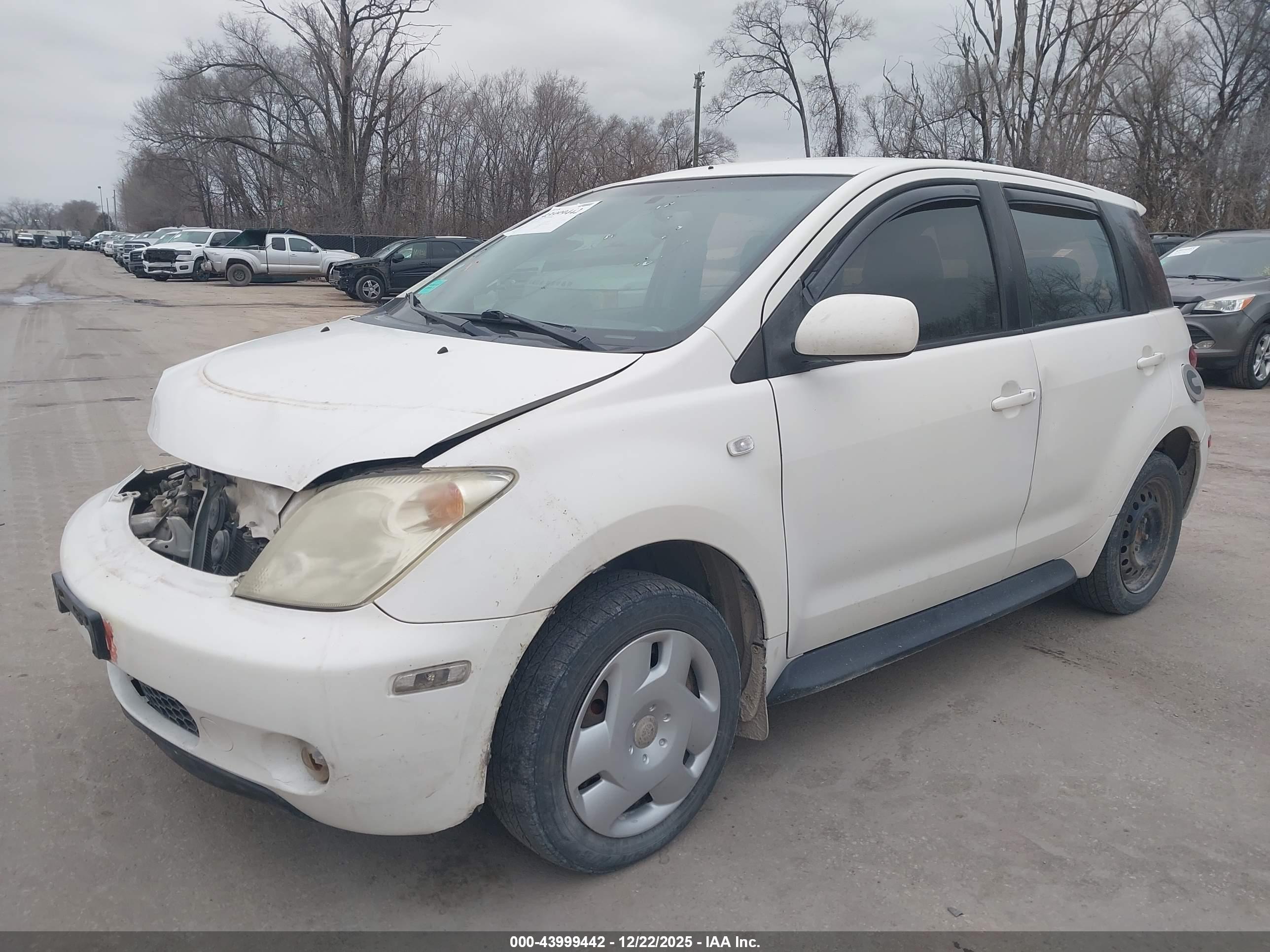 SCION XA image 2