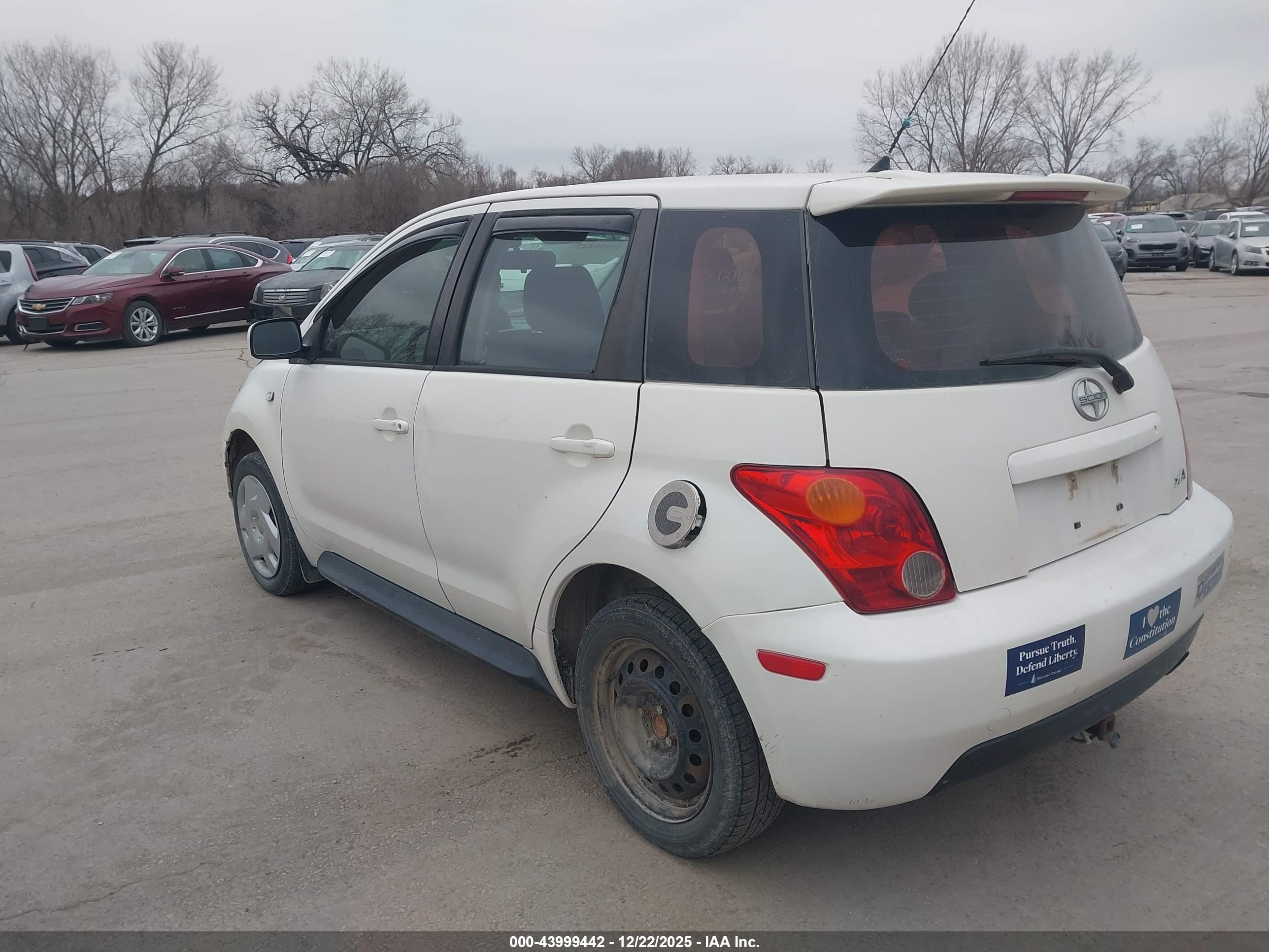 SCION XA image 3