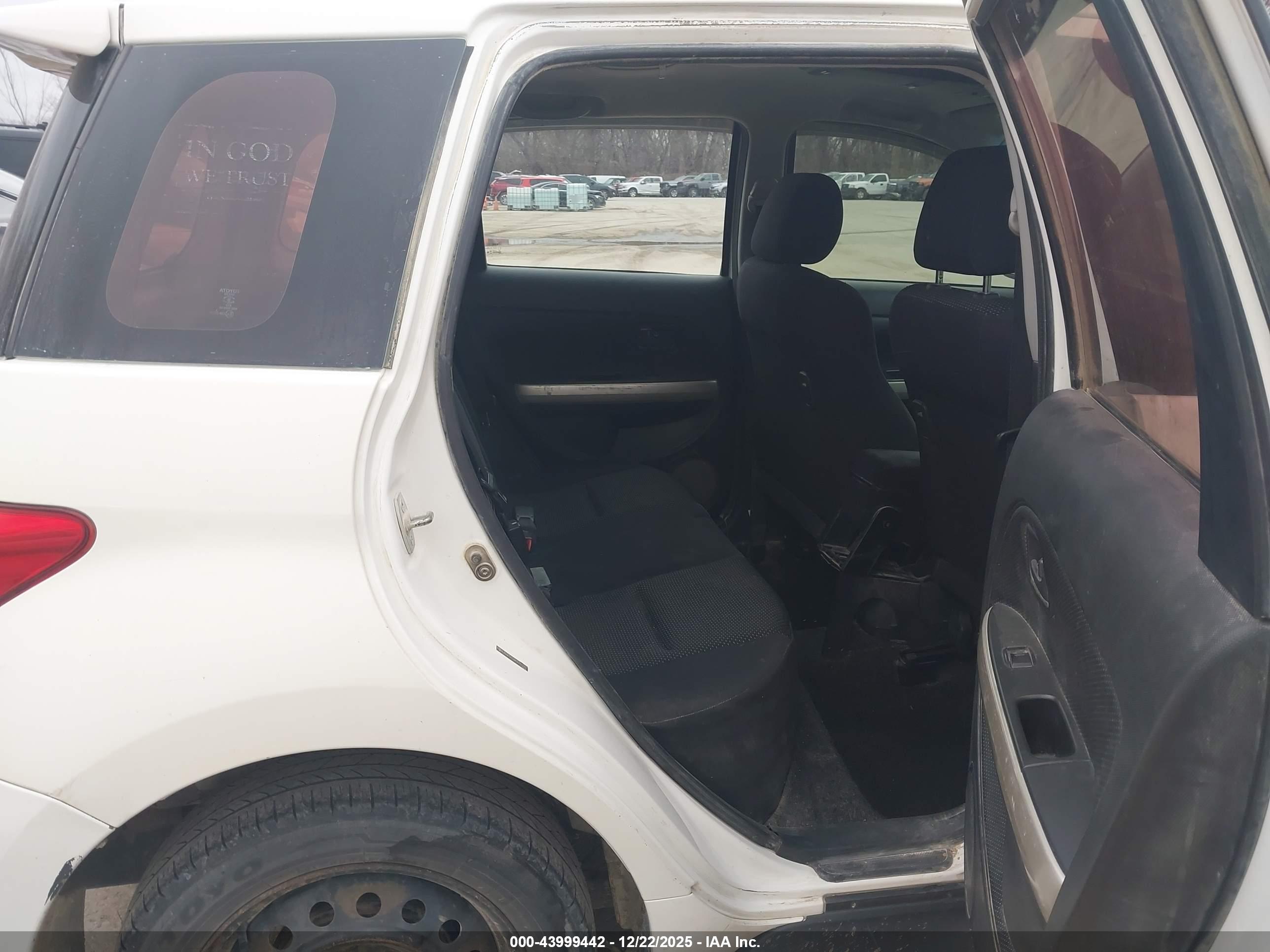 SCION XA image 8
