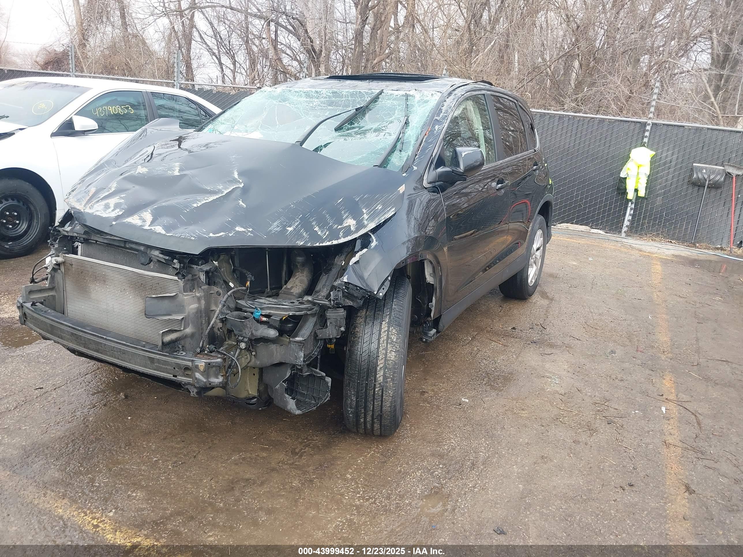 HONDA CR-V image 2