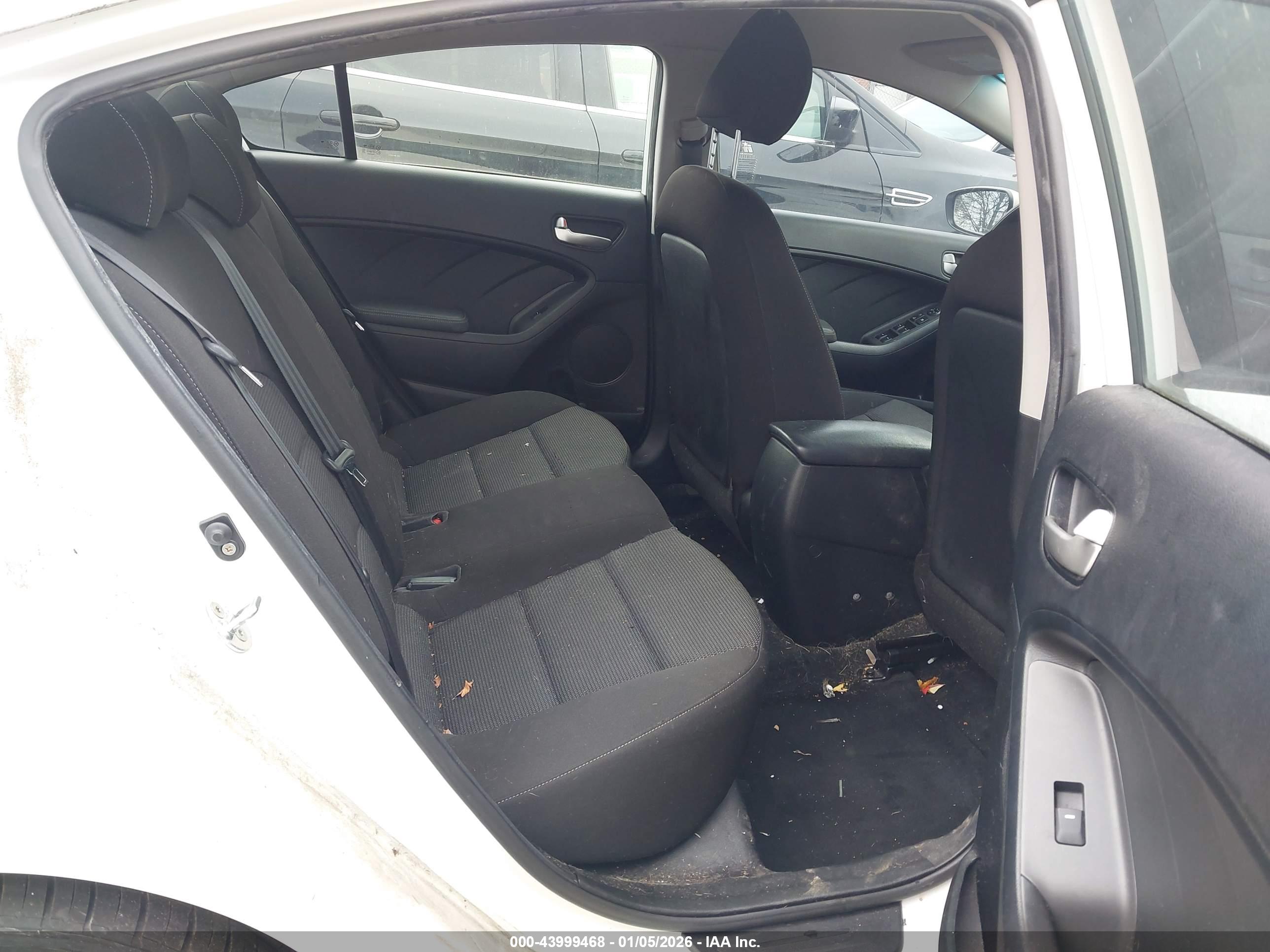 KIA FORTE image 8