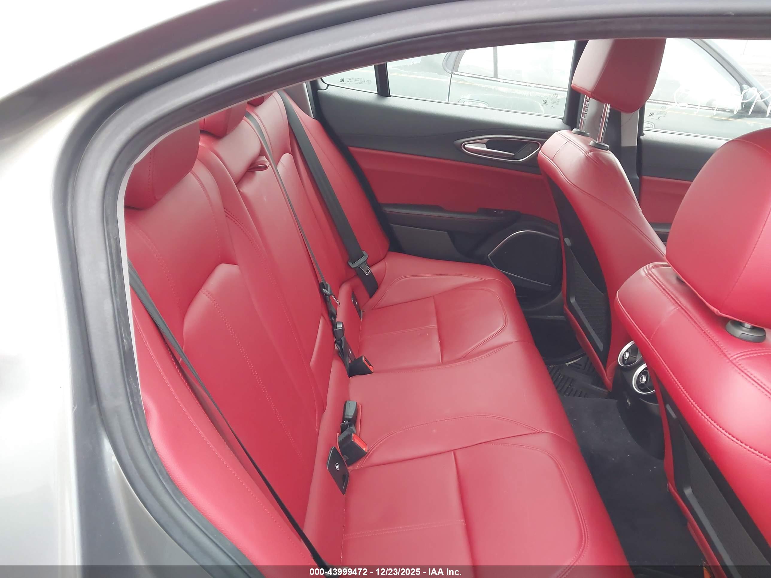 ALFA ROMEO image 8