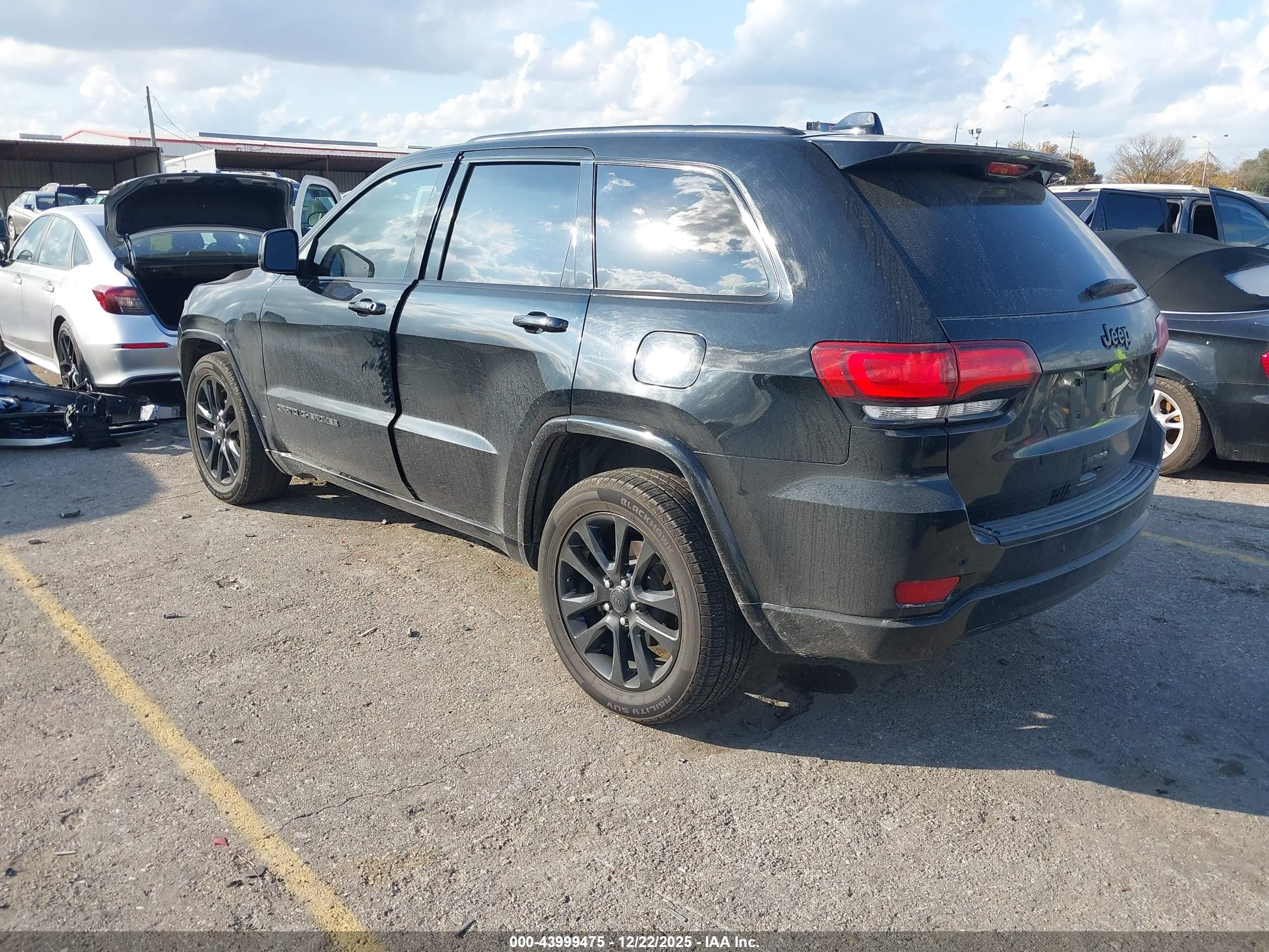 JEEP GRAND image 3