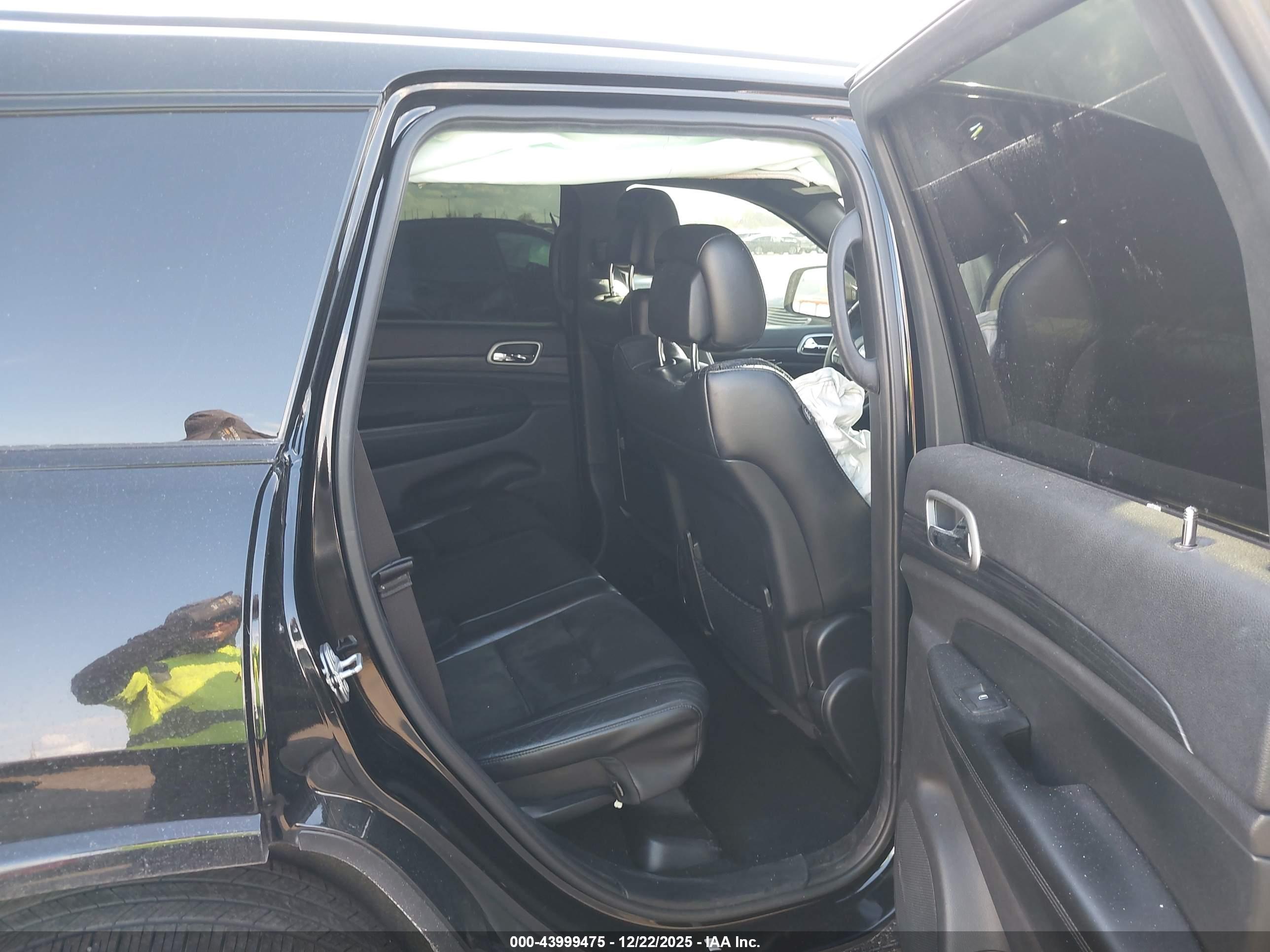 JEEP GRAND image 8