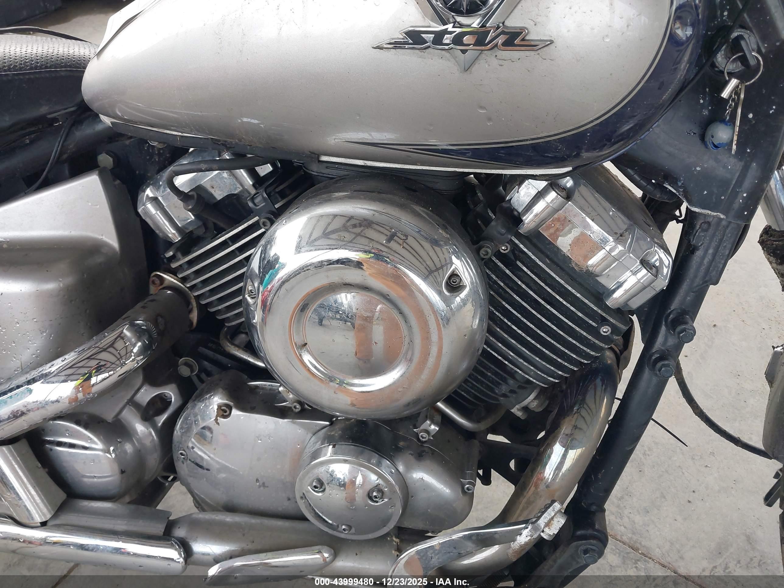 YAMAHA XVS65 image 8