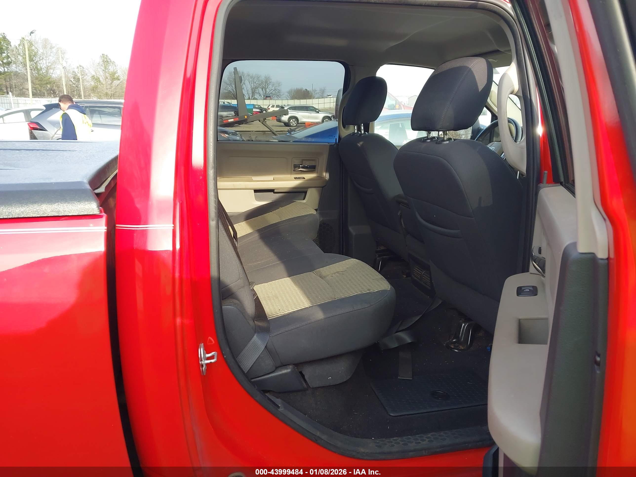 DODGE RAM image 8