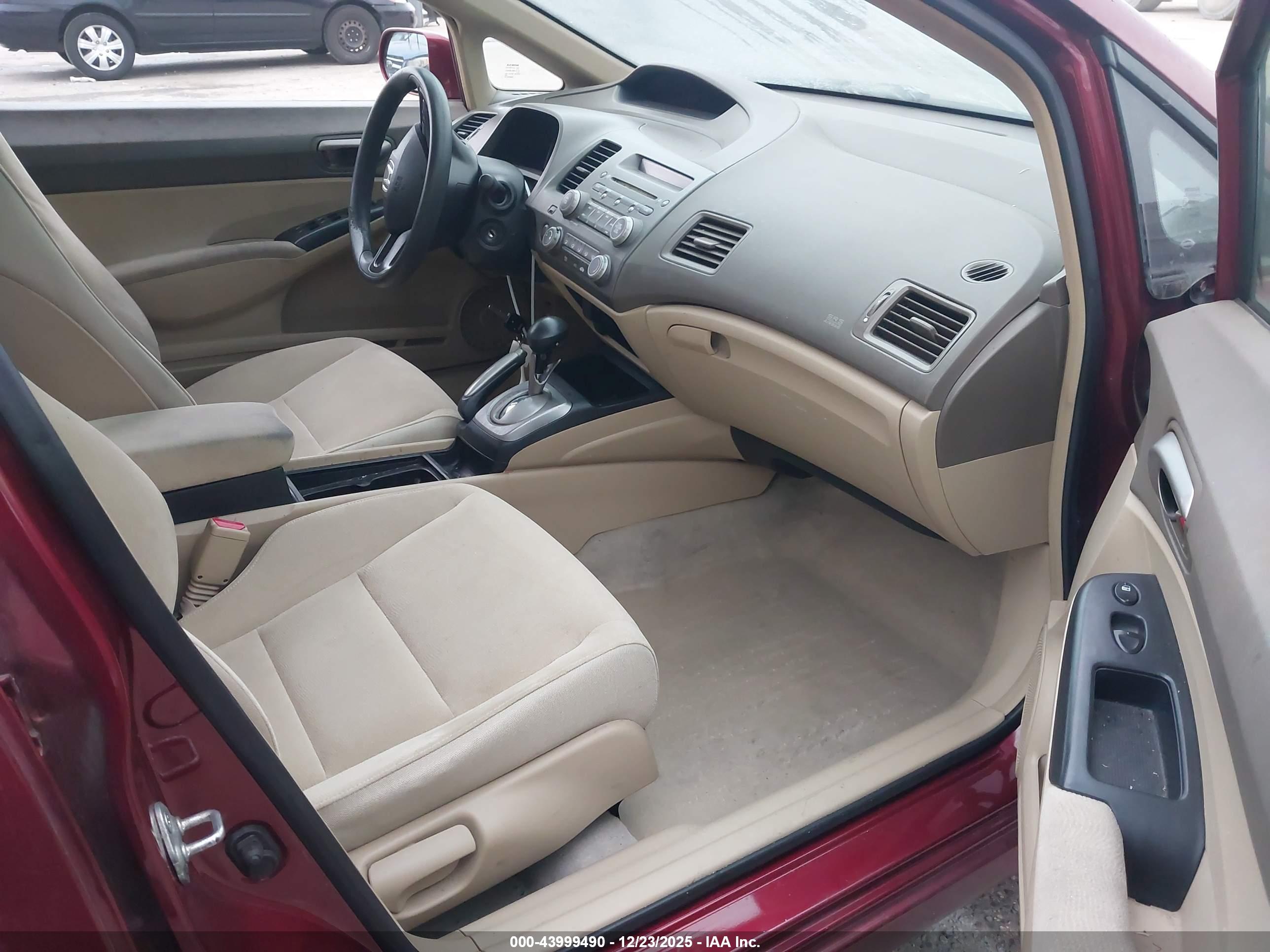 HONDA CIVIC image 5