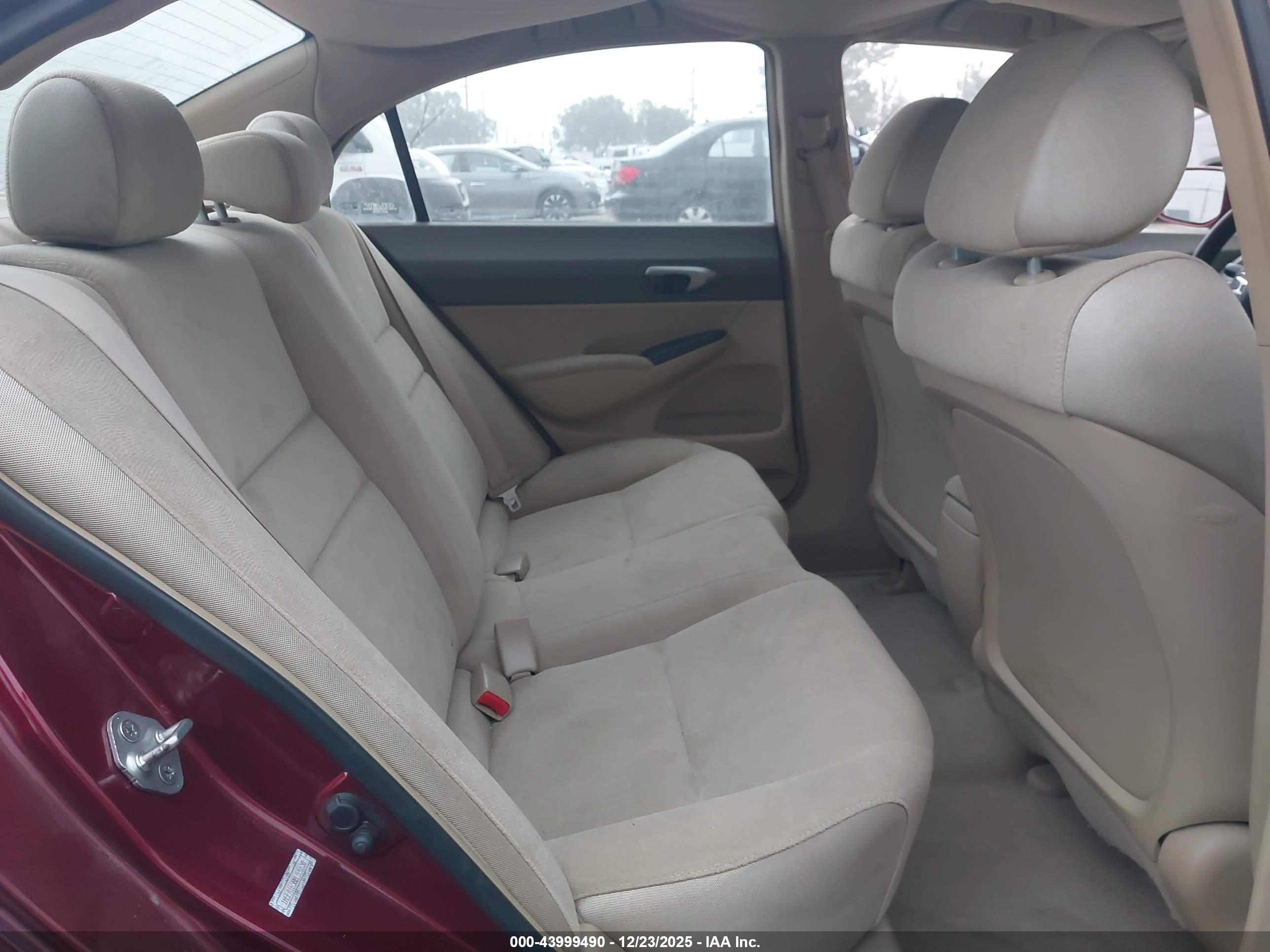 HONDA CIVIC image 8