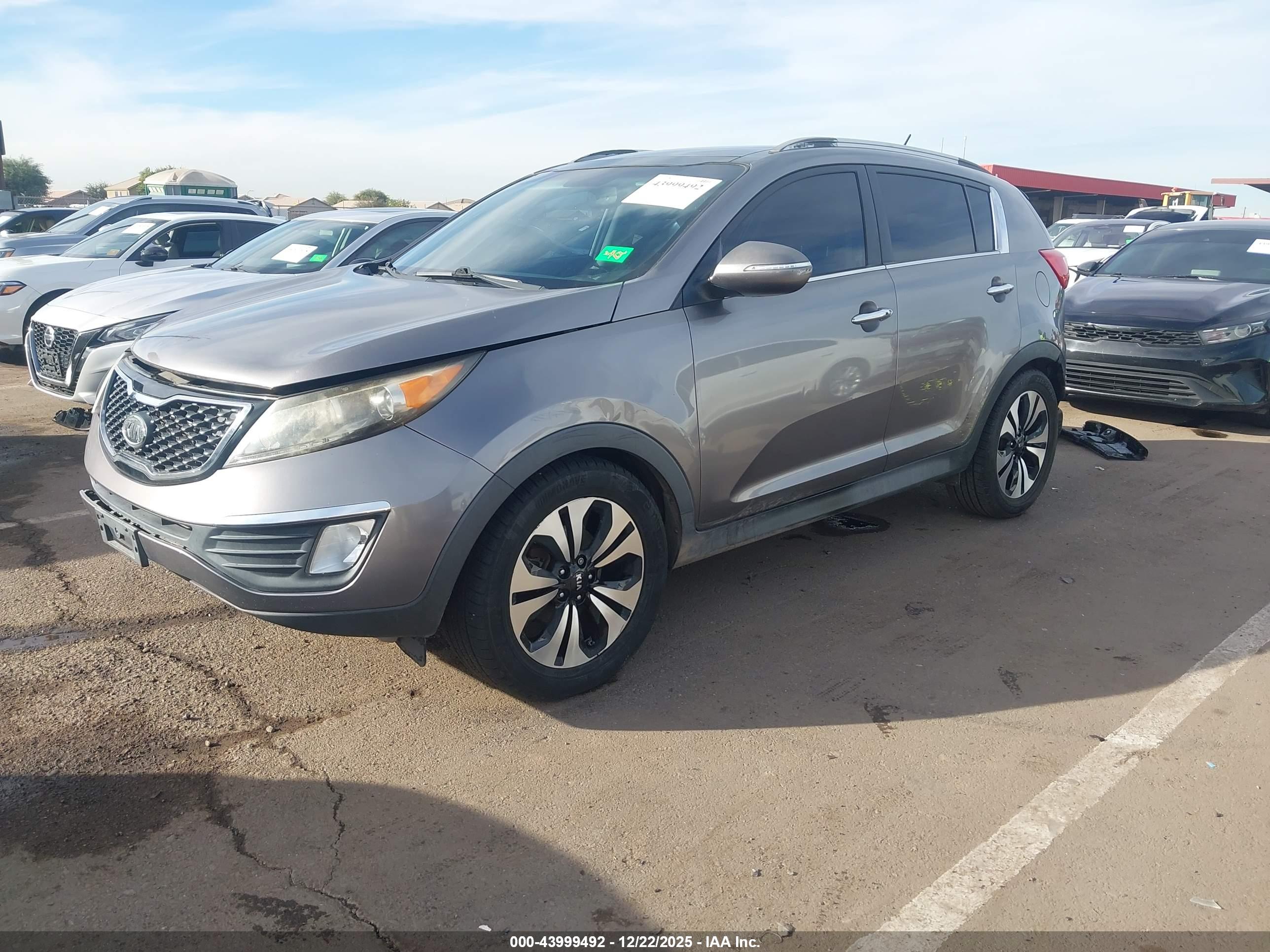 KIA SPORTAGE image 2