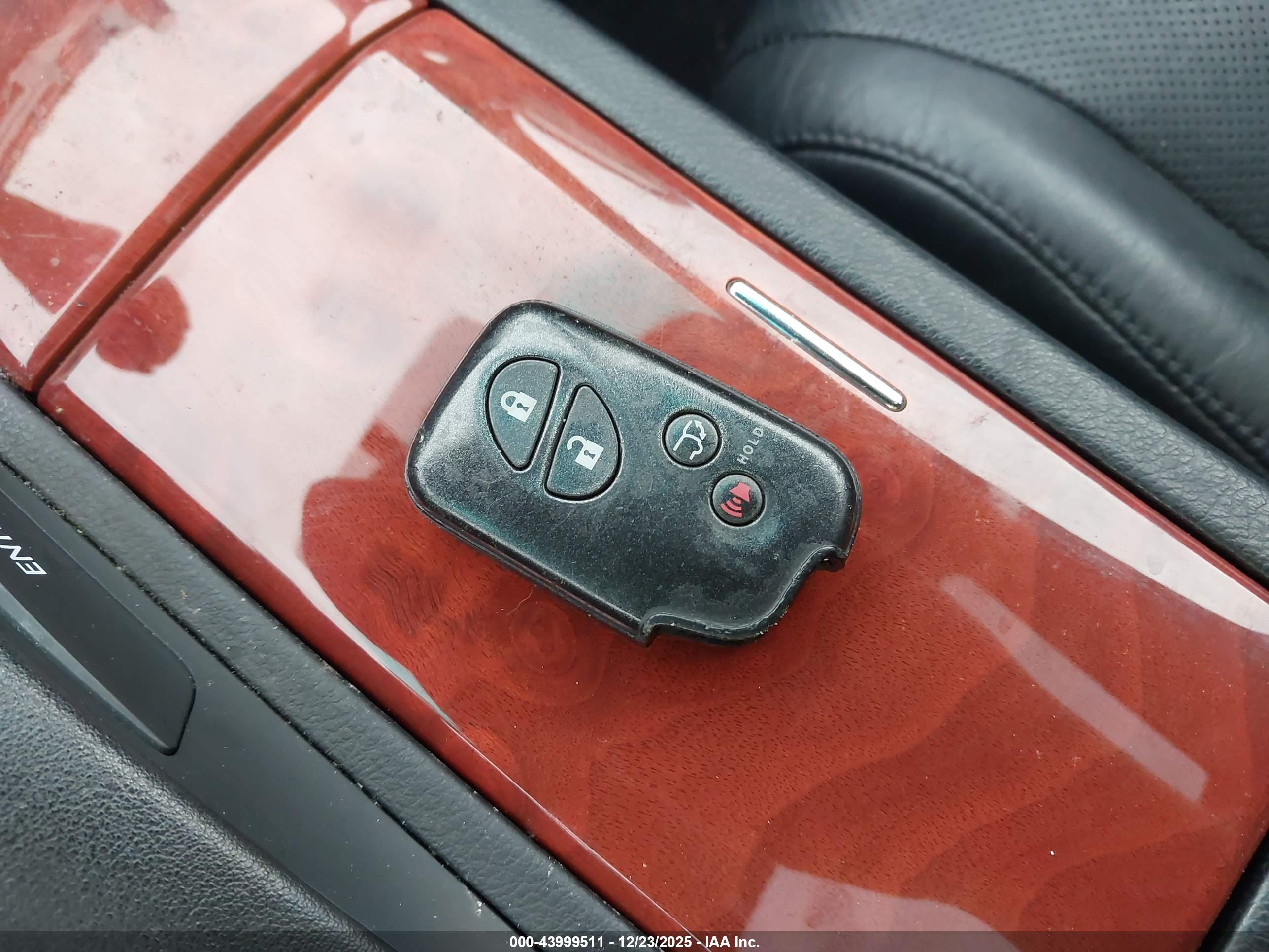 LEXUS RX image 11
