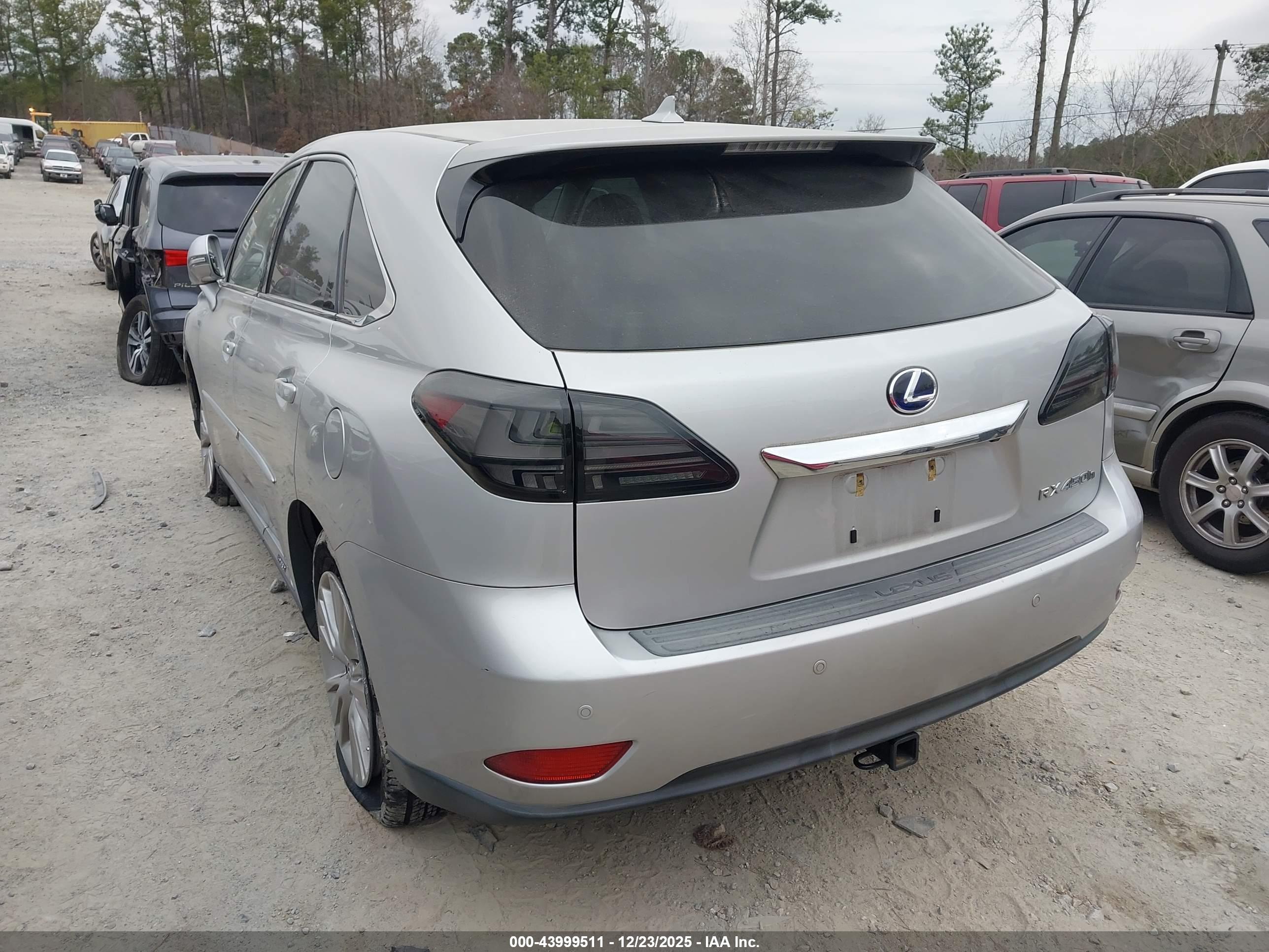 LEXUS RX image 3