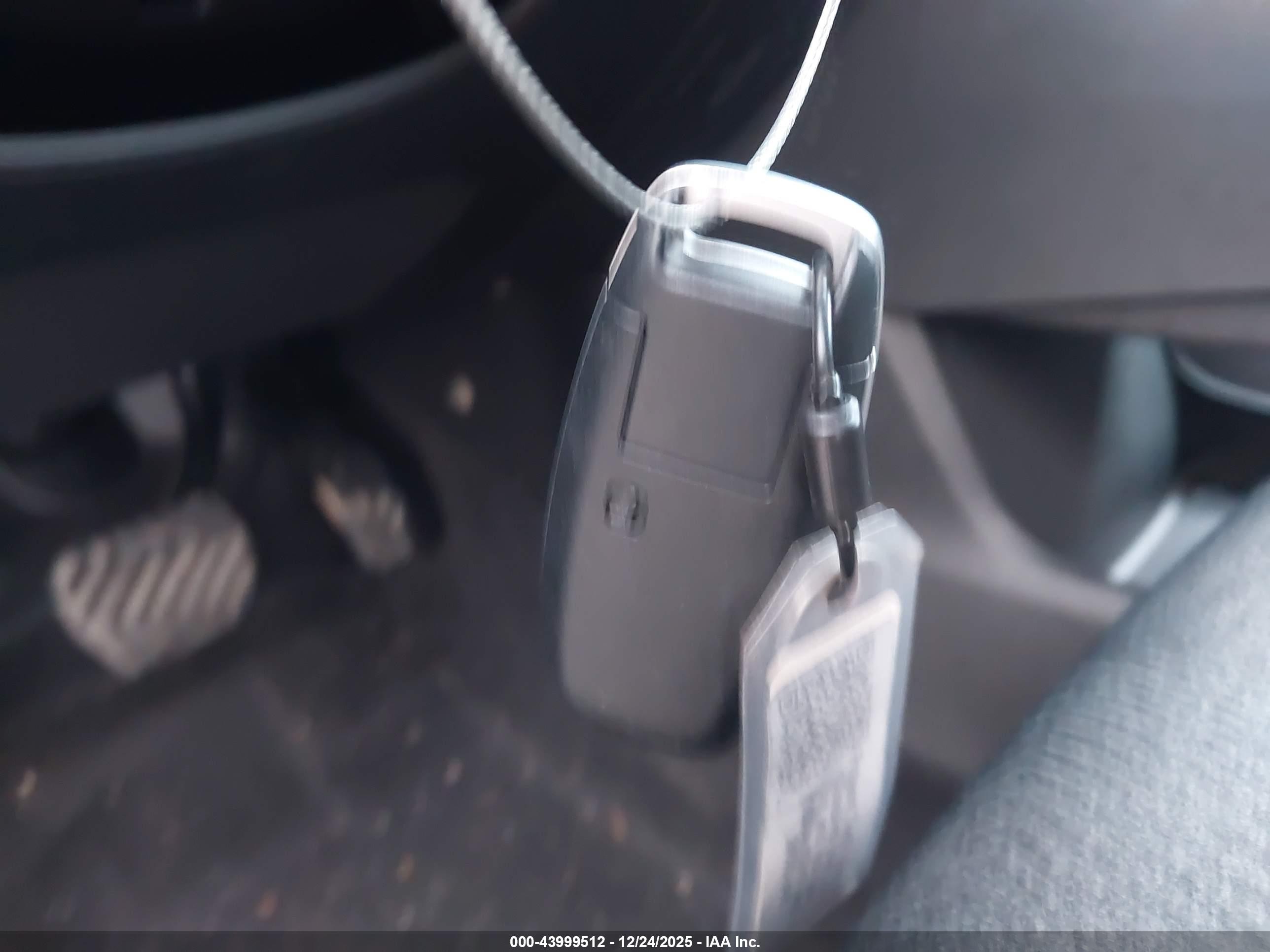 NISSAN ROGUE image 11