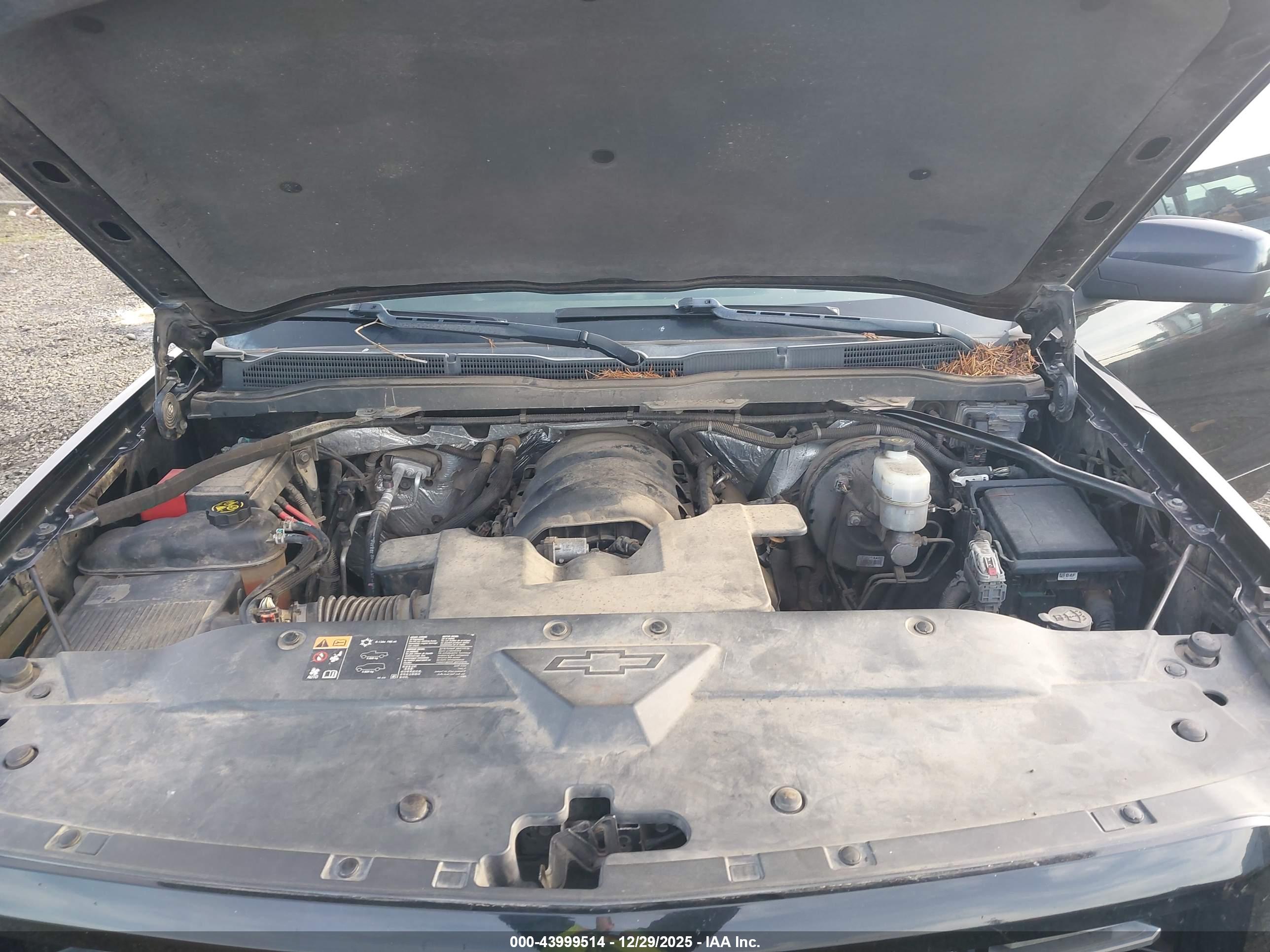 CHEVROLET SILVERADO image 10