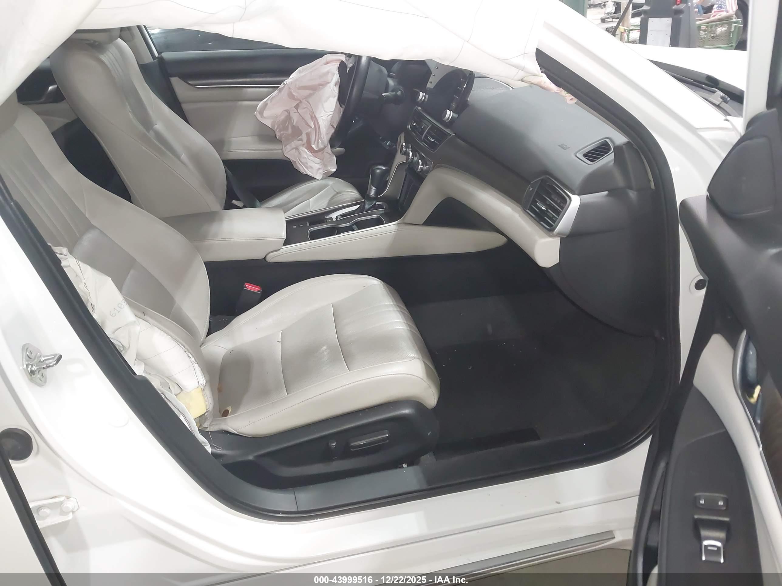HONDA ACCORD image 5